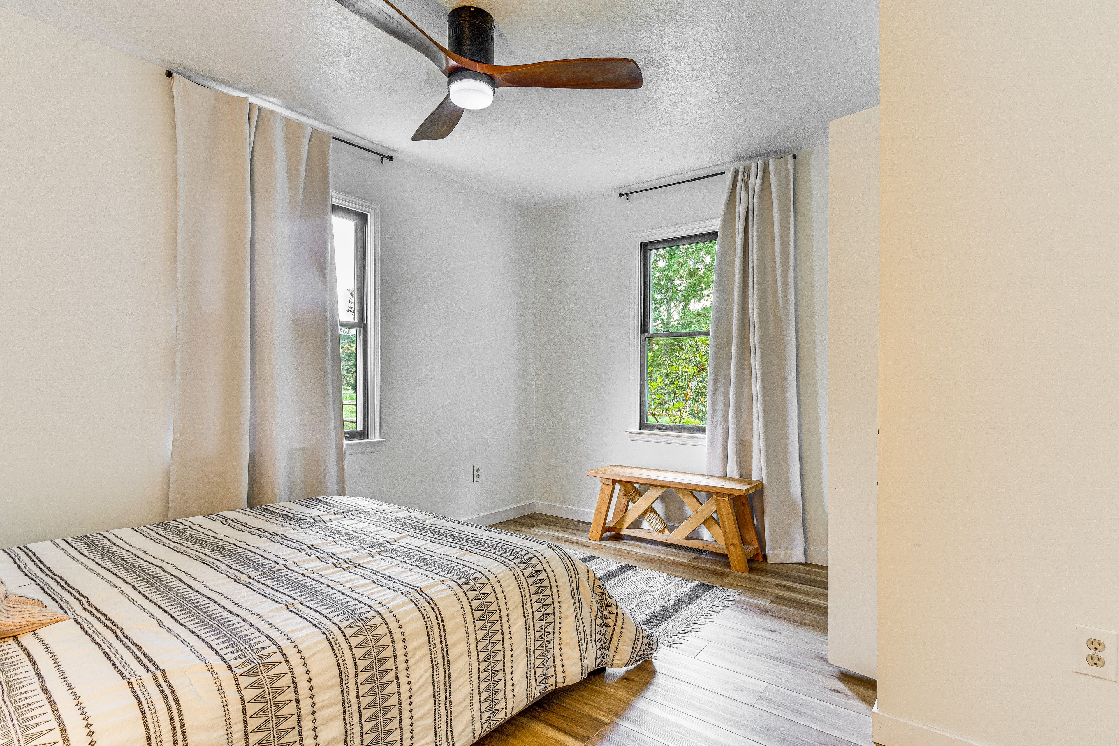 Bedroom 1 | 1st Floor | Queen Bed