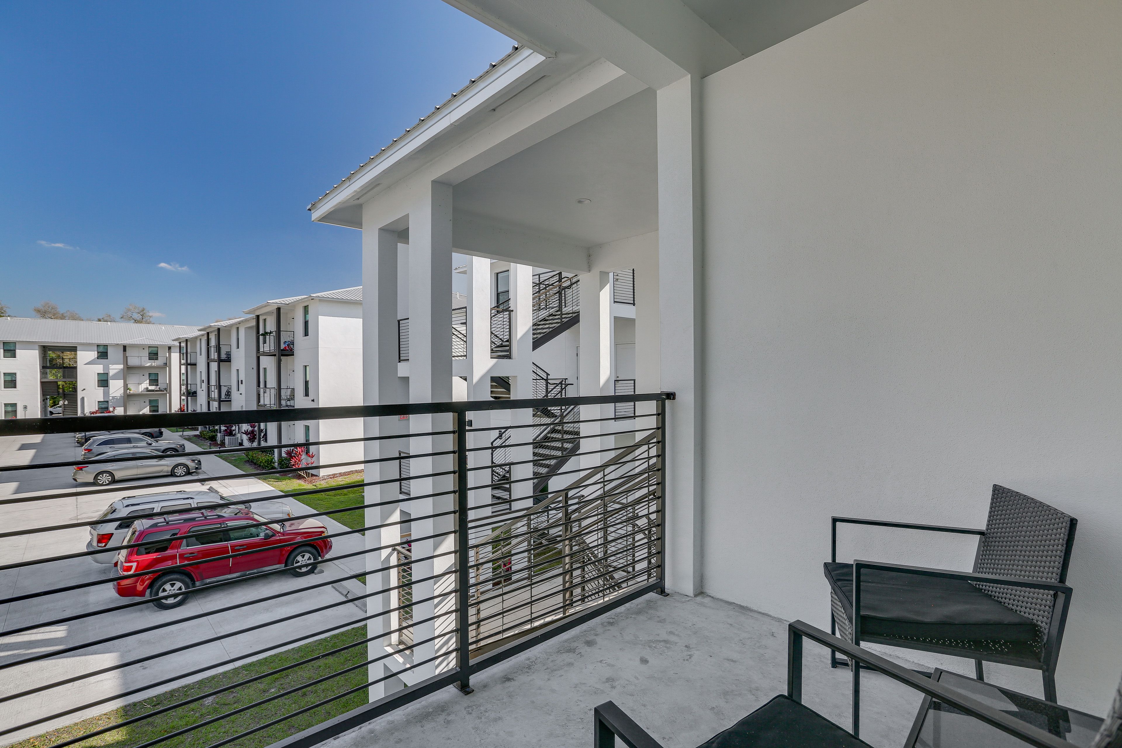Private Balcony | Seating