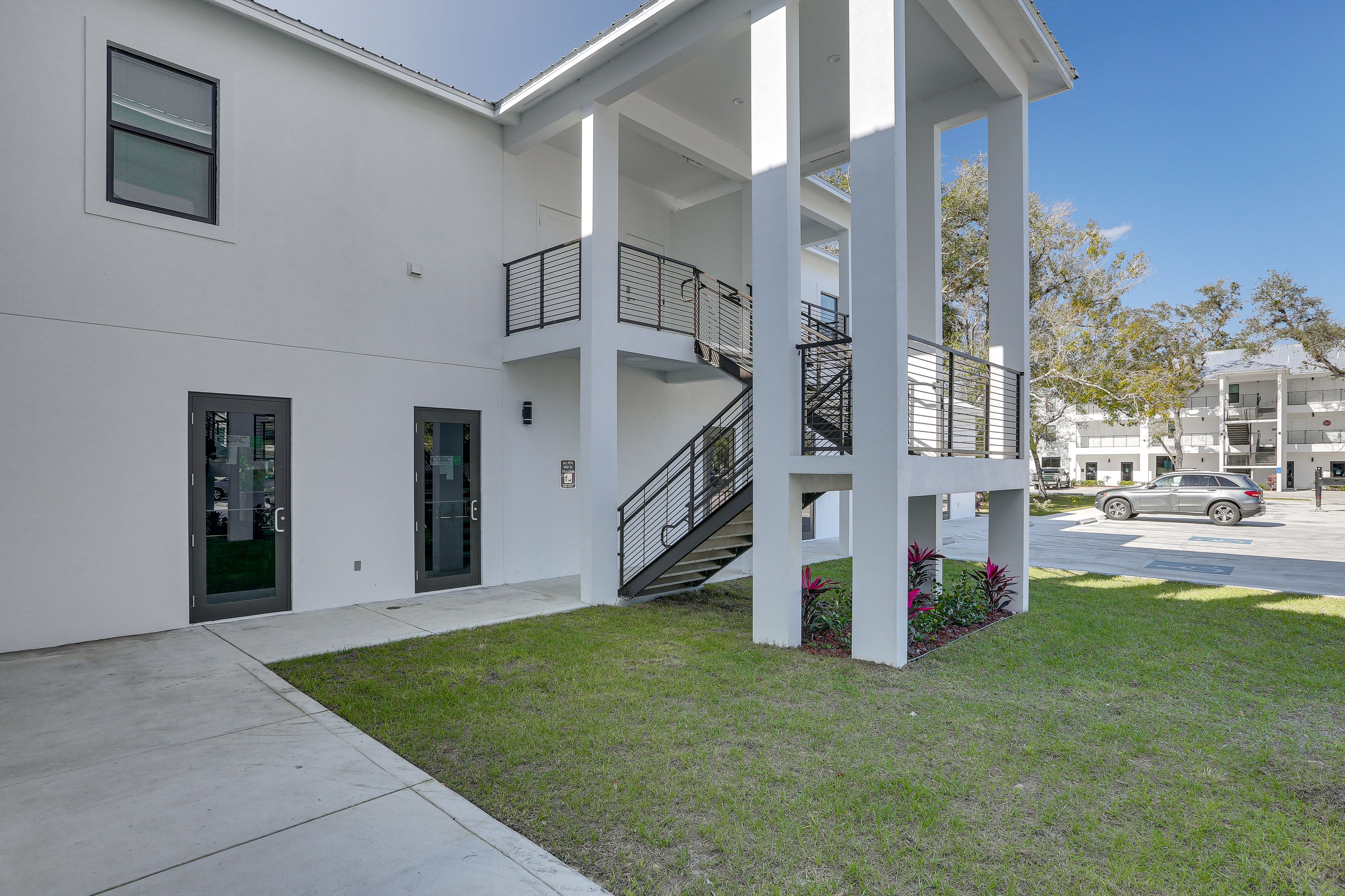 Building Exterior | 3rd-Floor Unit