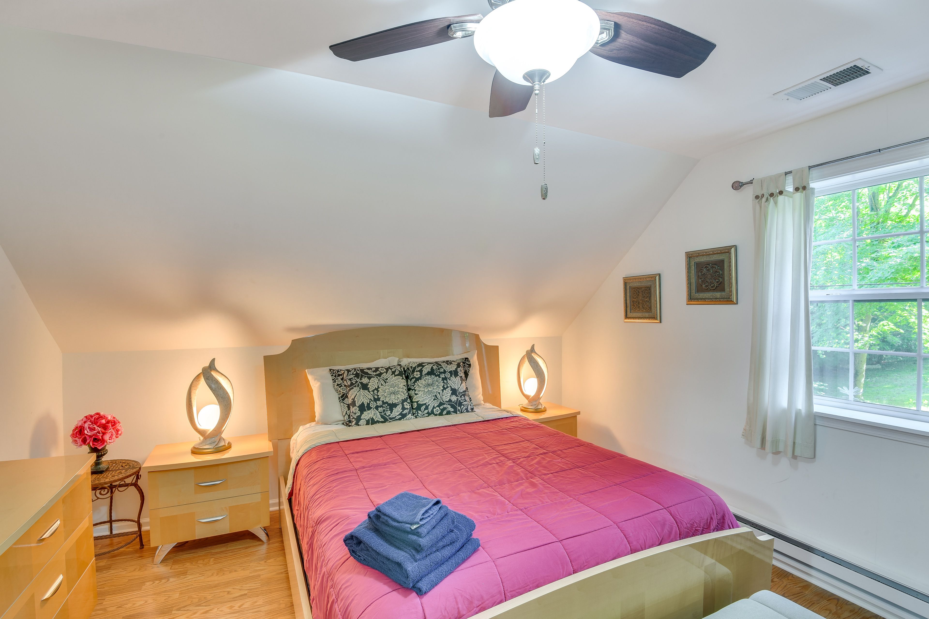 Bedroom 2 | 2nd Floor | Queen Bed | Linens Provided
