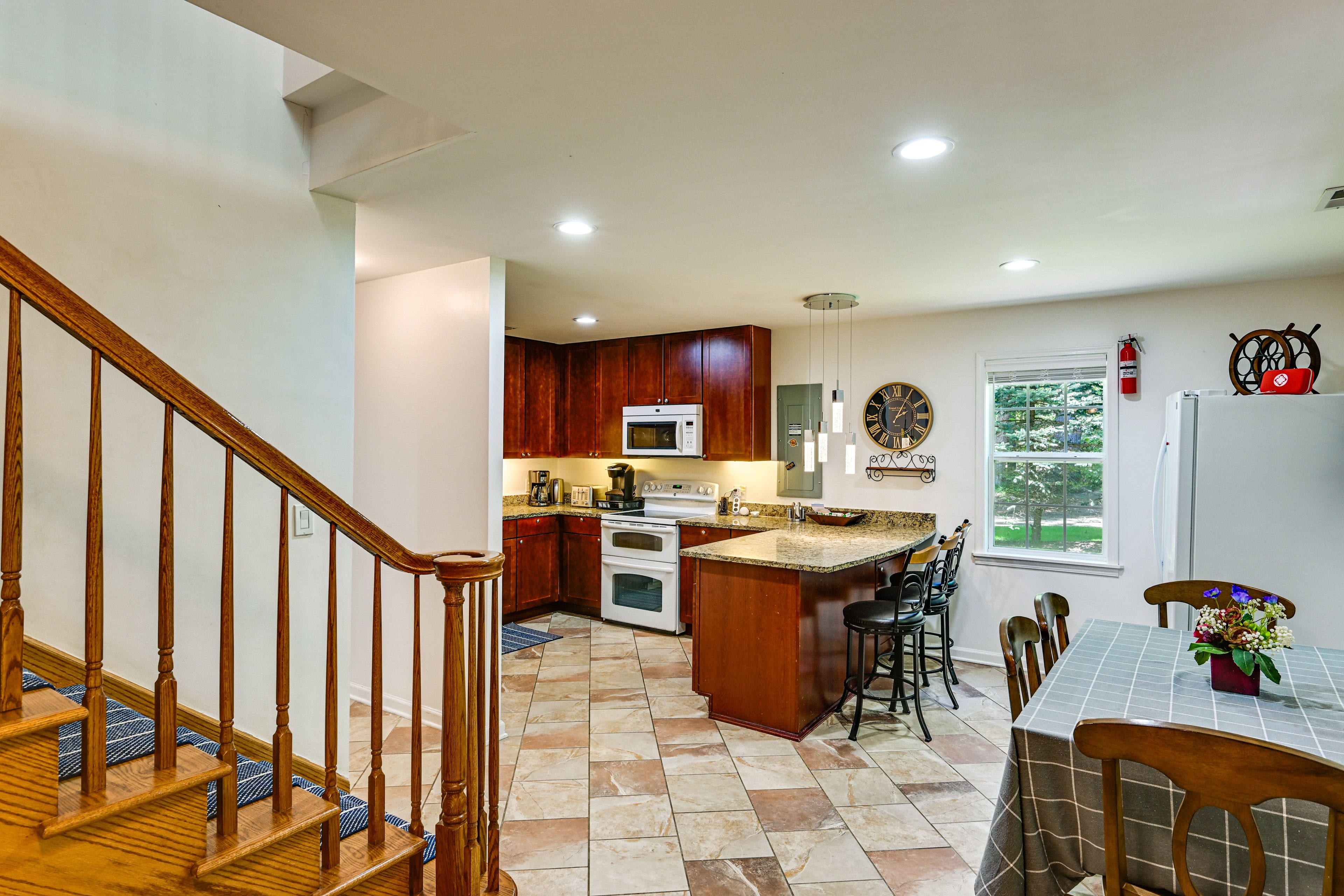 Dining Area | 1st Floor
