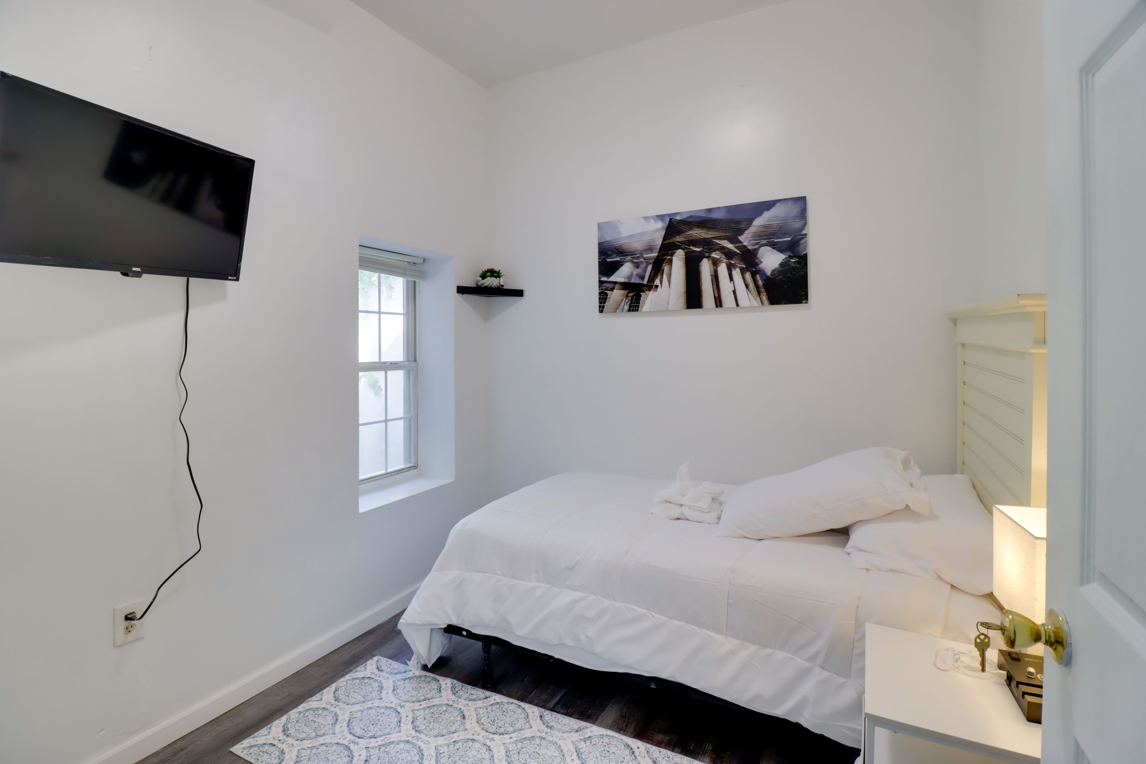Bedroom 3 | 2nd Floor | Twin Bed | Flat-Screen TV