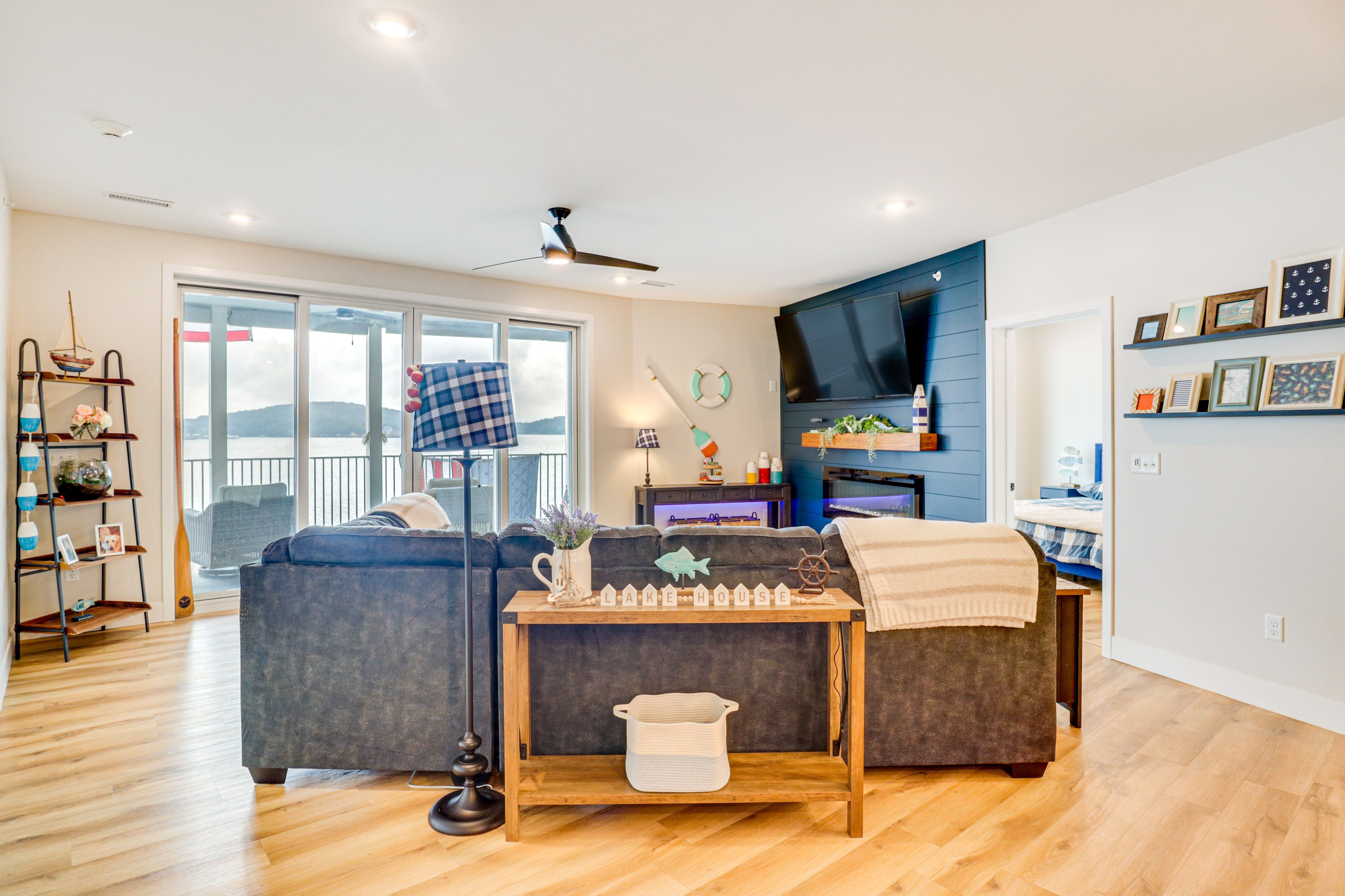 Free WiFi | Smart TV | Fireplace