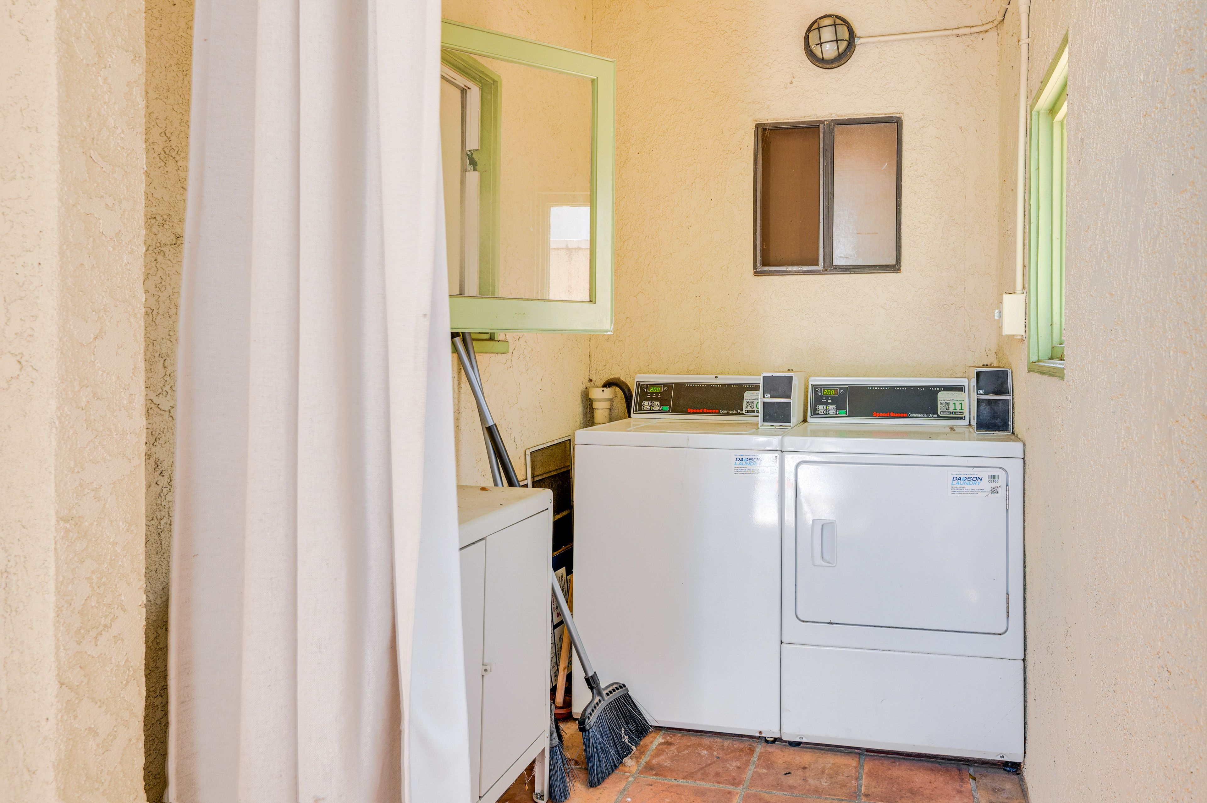 Shared Washer & Dryer