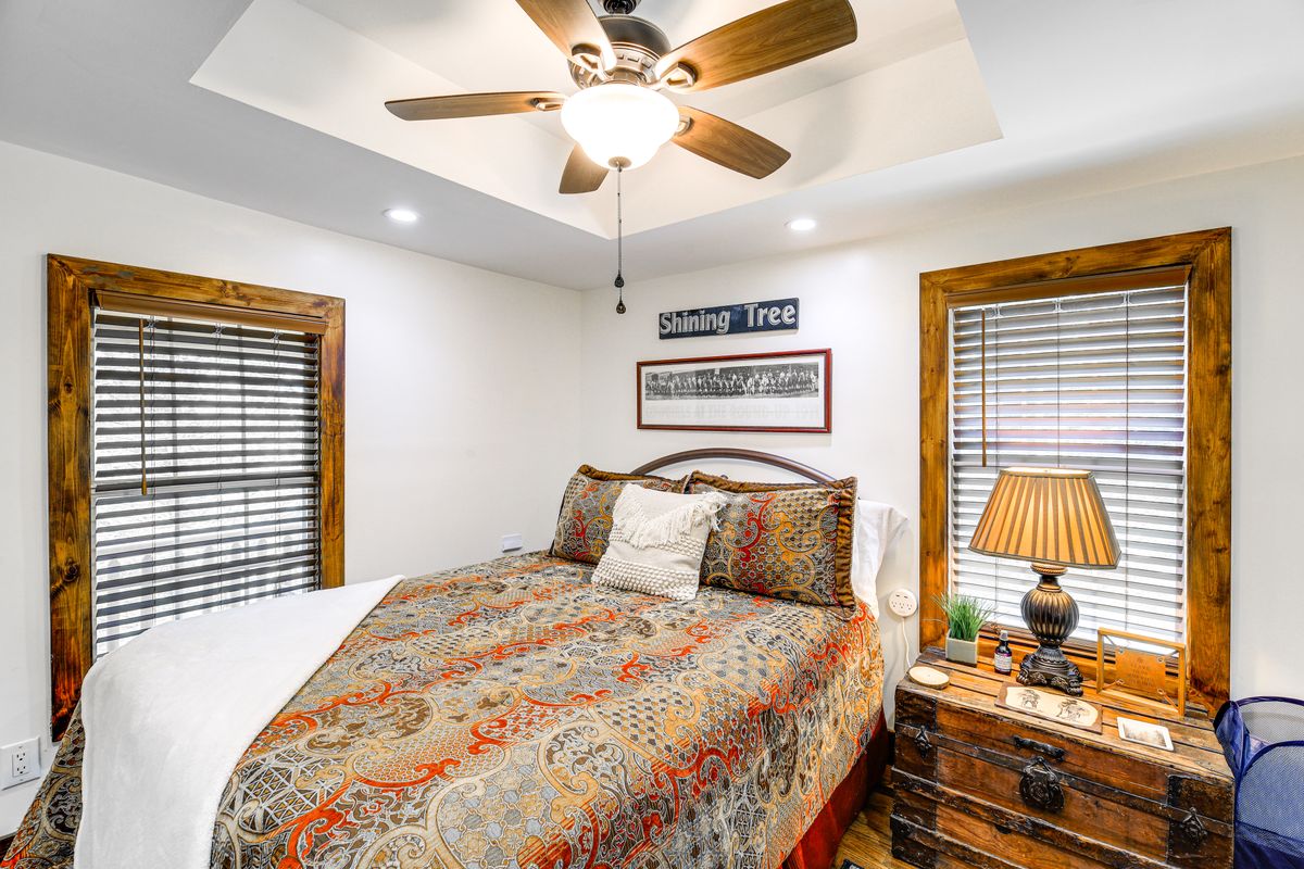 Queen bed
