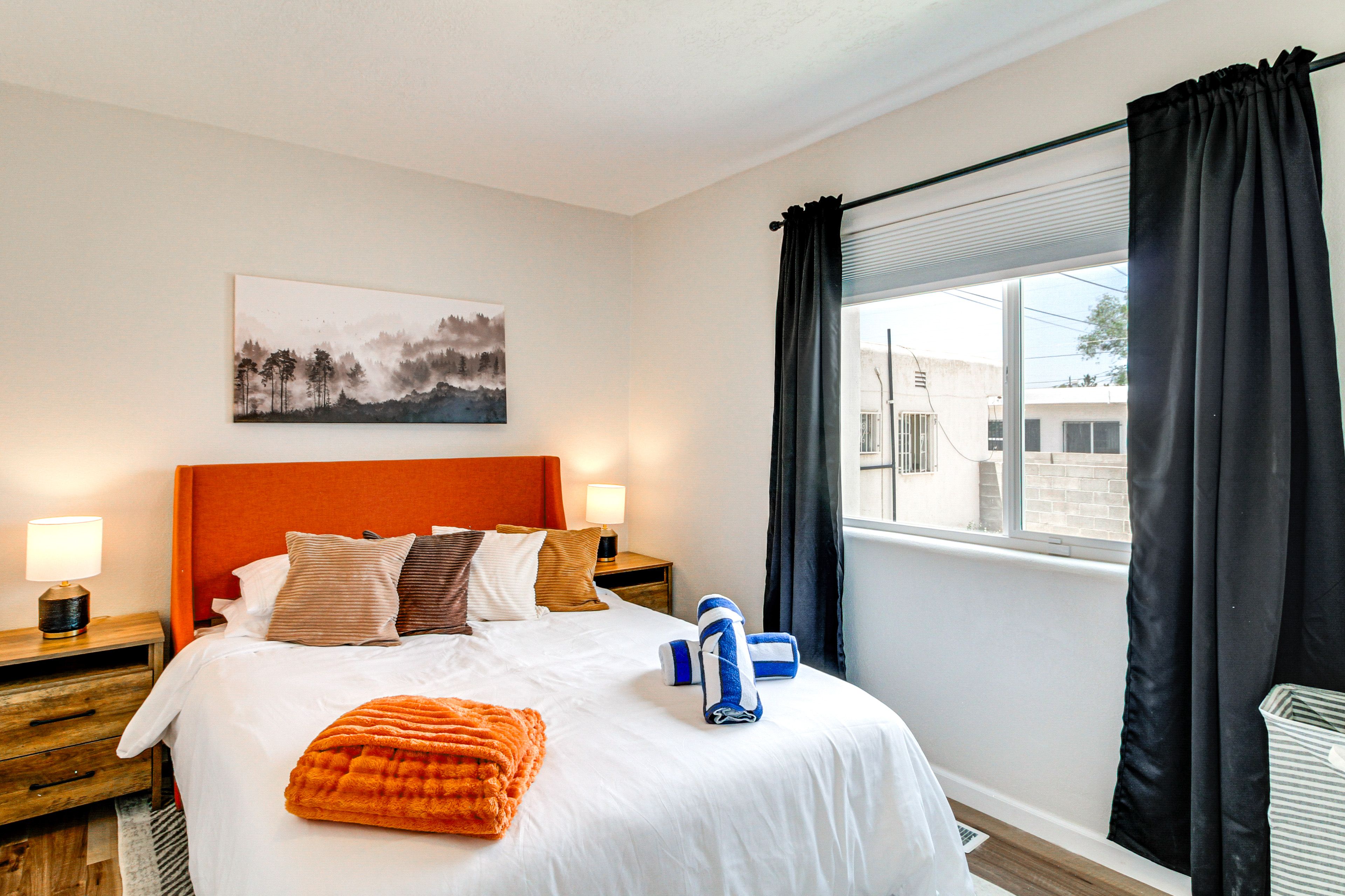 Bedroom 3 | Queen Bed