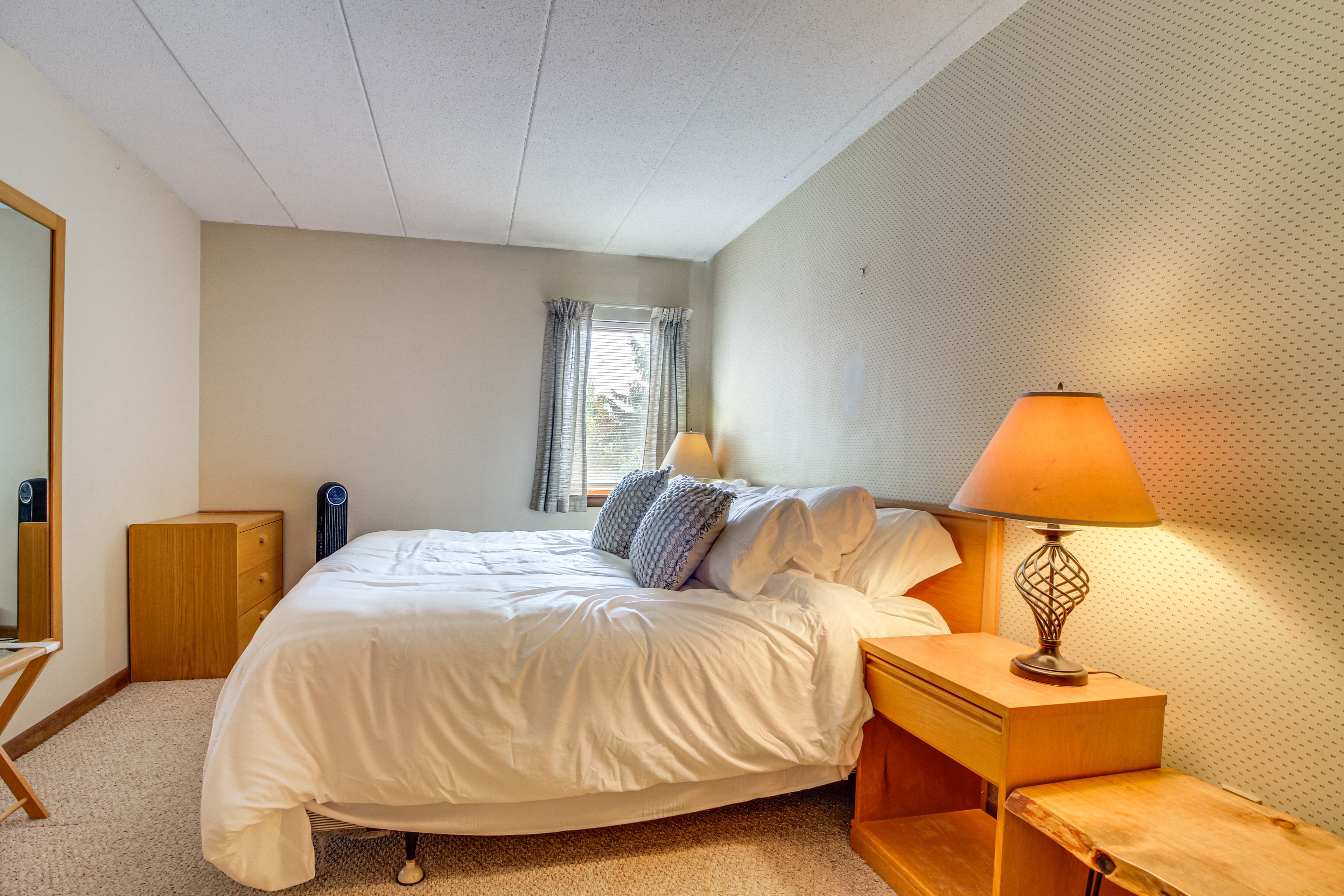 Bedroom Suite 1 | King Bed