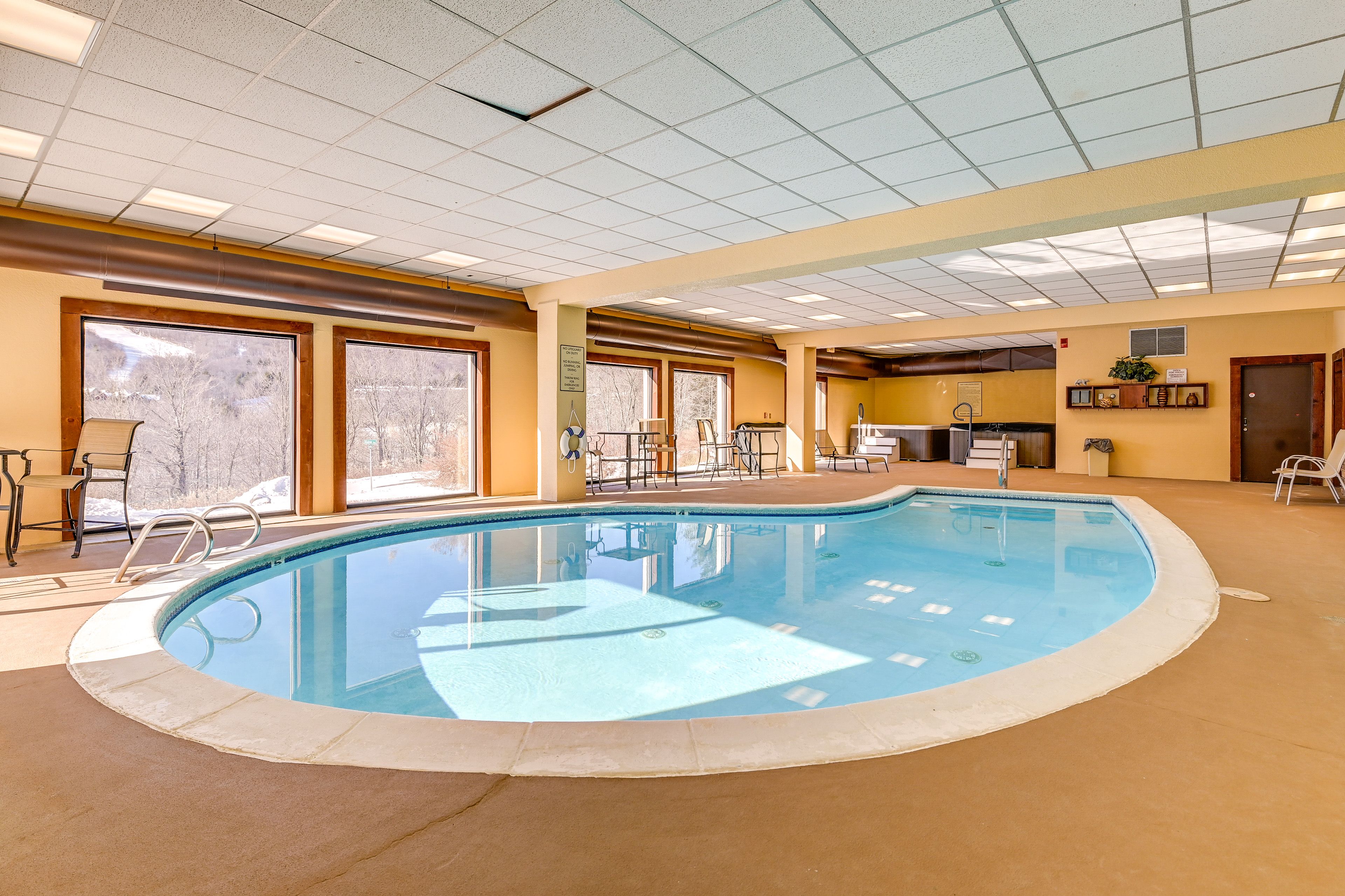 Community Amenities | Indoor Pool & Hot Tubs