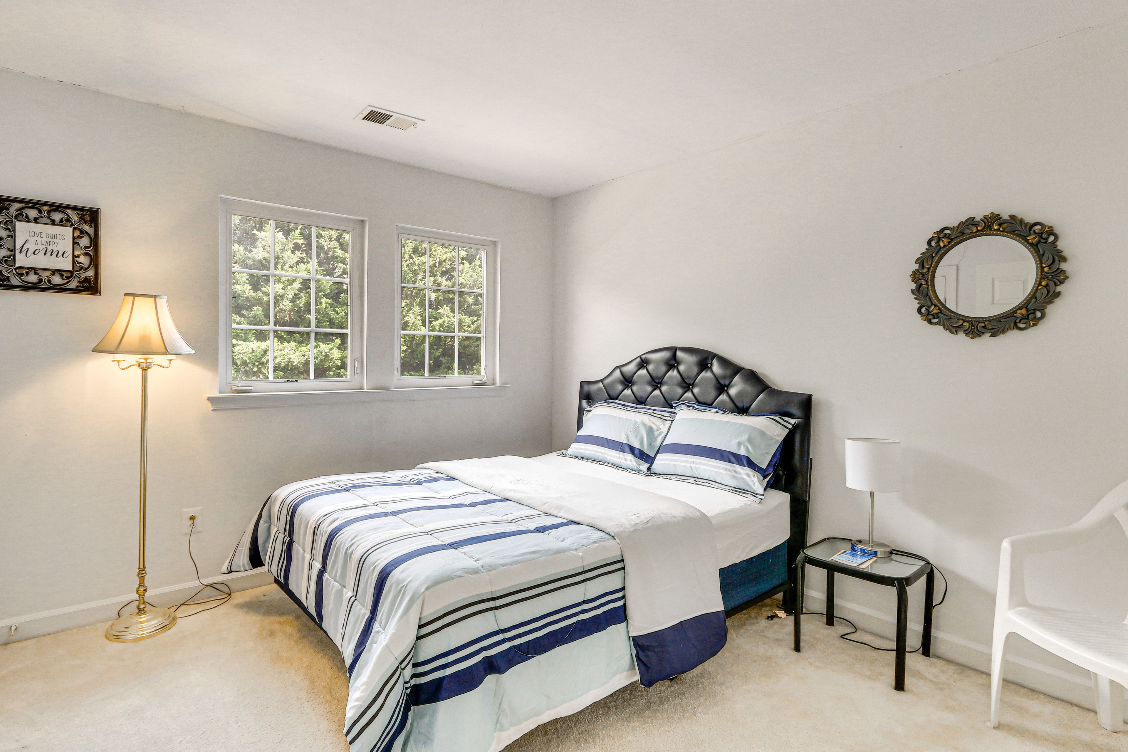 Bedroom 1 | 2nd Floor | Queen Bed