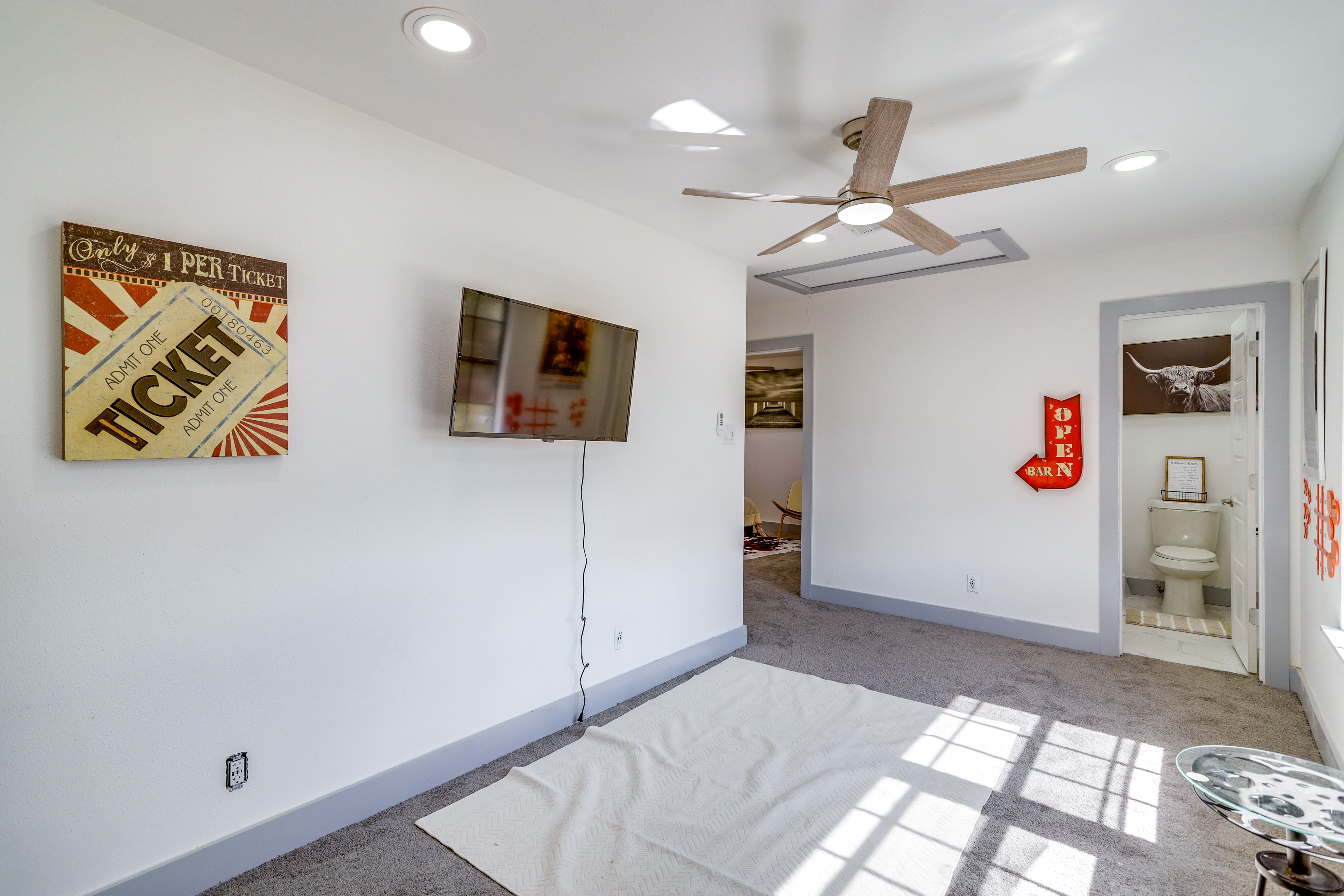 Upstairs Living Room | Smart TV | Full Sleeper Sofa