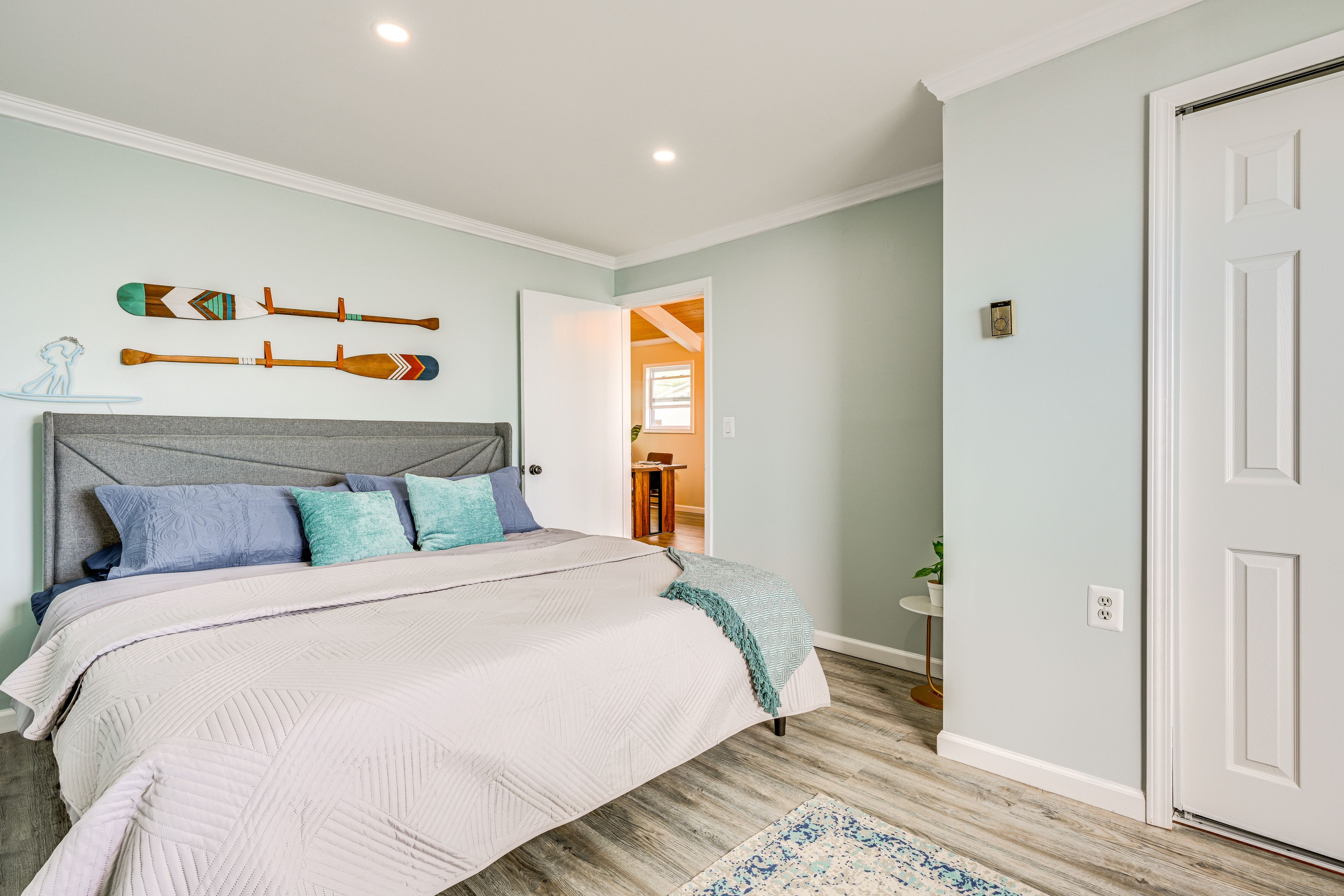 Bedroom 1 | King Bed | Linens Provided