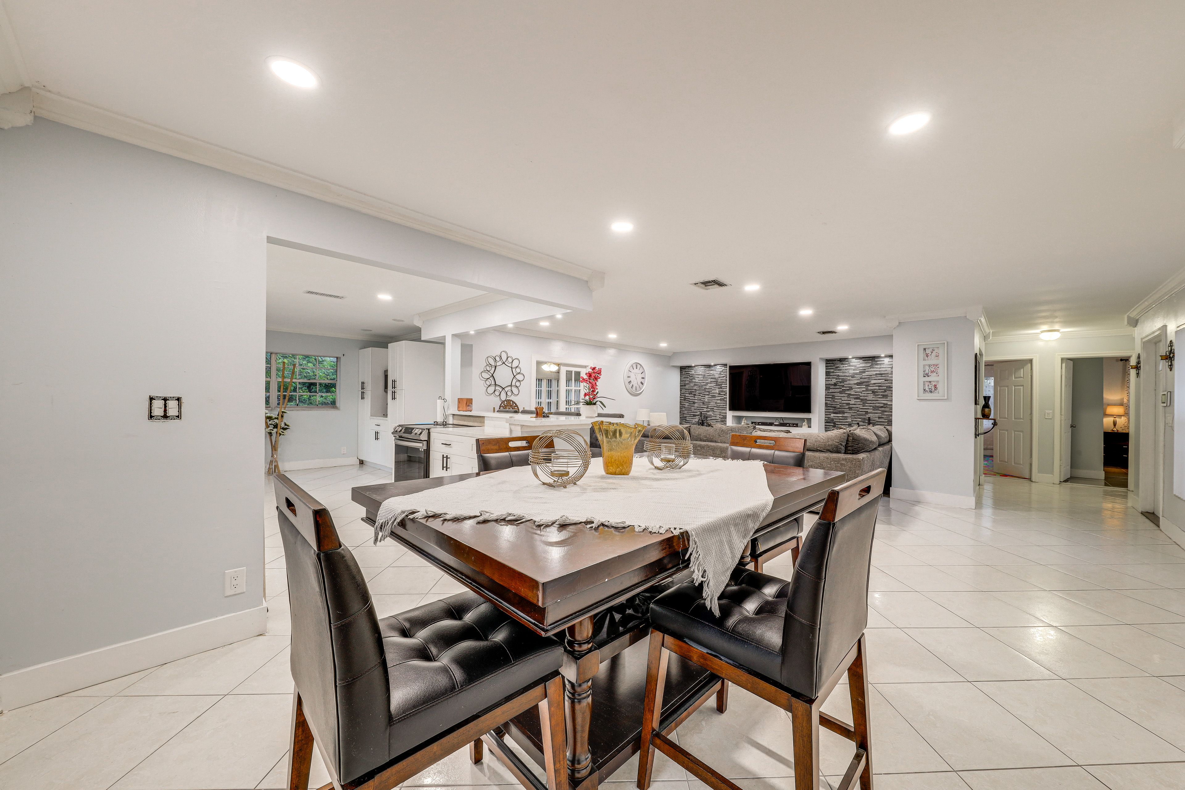 Boca Raton Vacation Rental | 3BR | 2BA | 1,981 Sq Ft | 1 Step Required