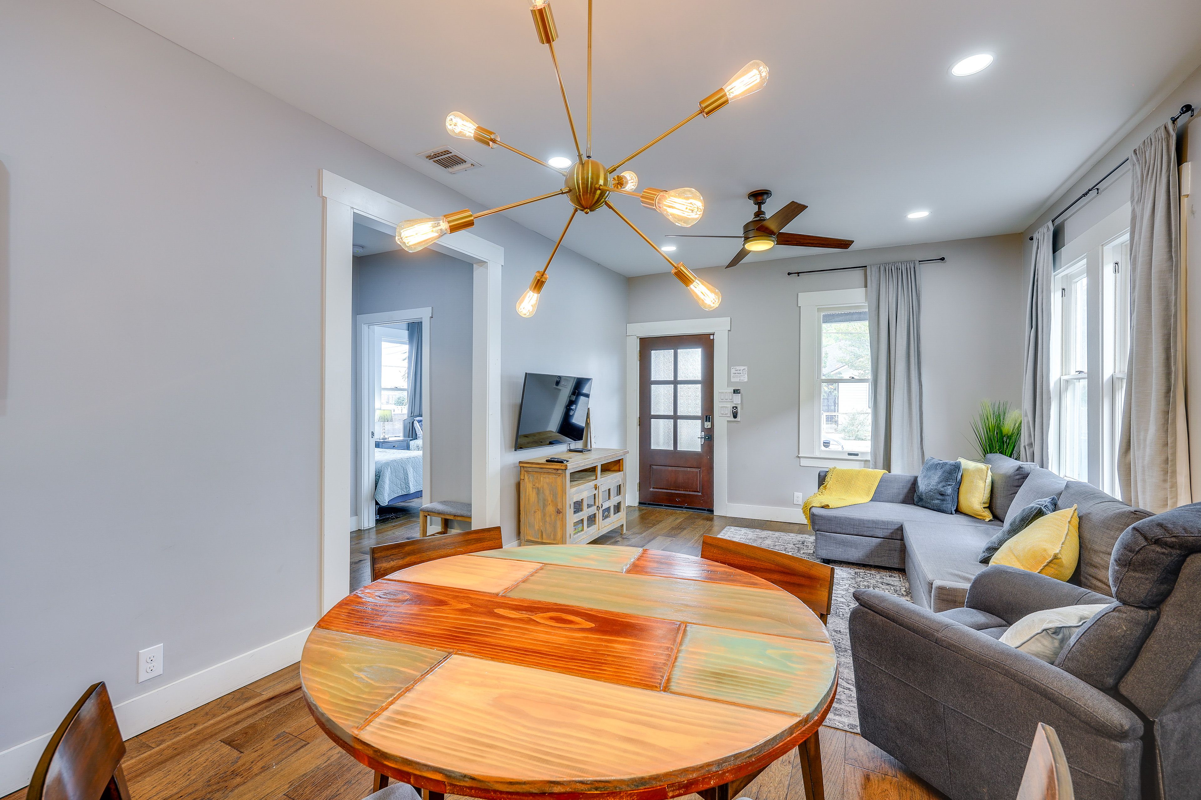 Dining Area | Dishware & Flatware