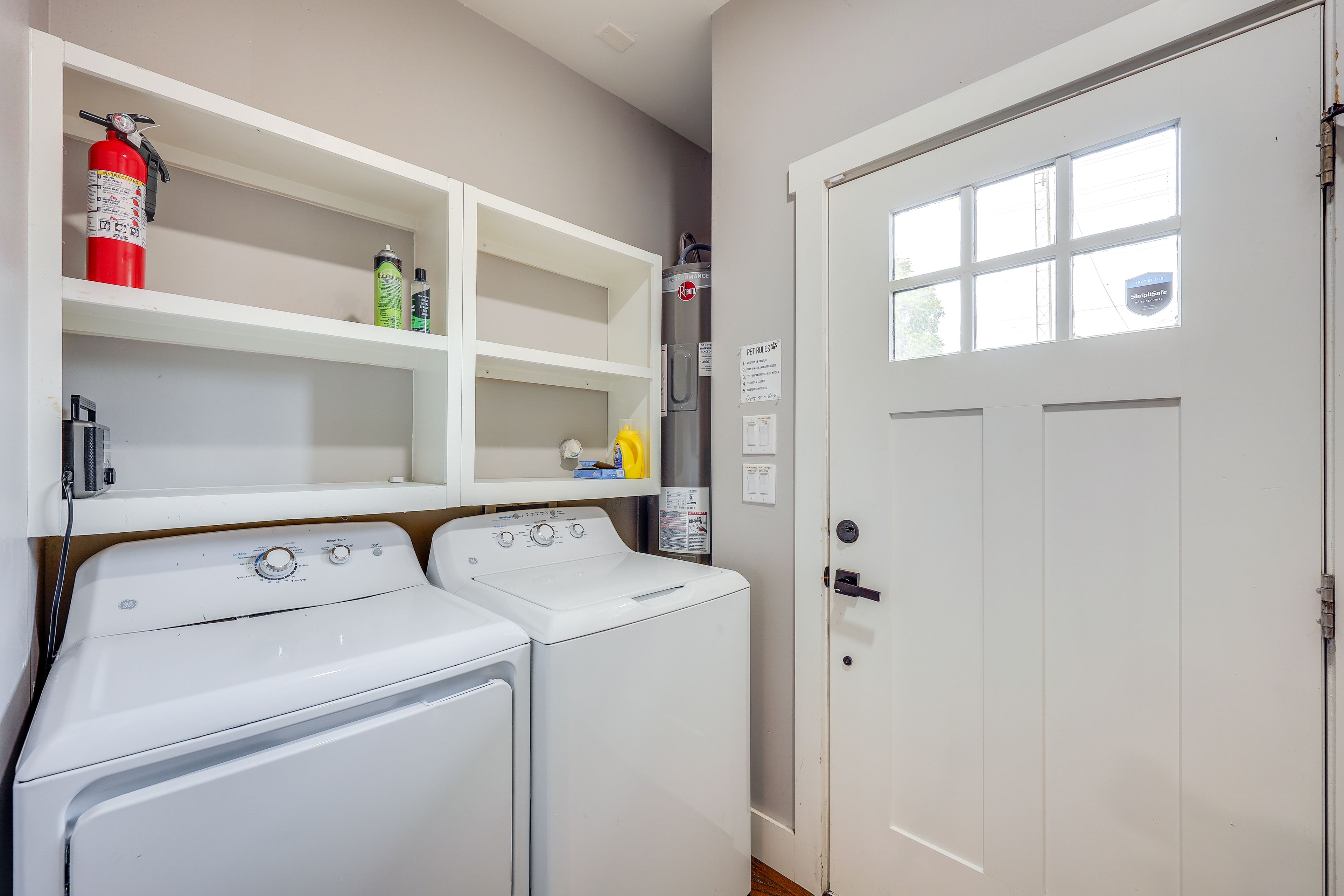 Laundry Room | Washer & Dryer | Iron/Board