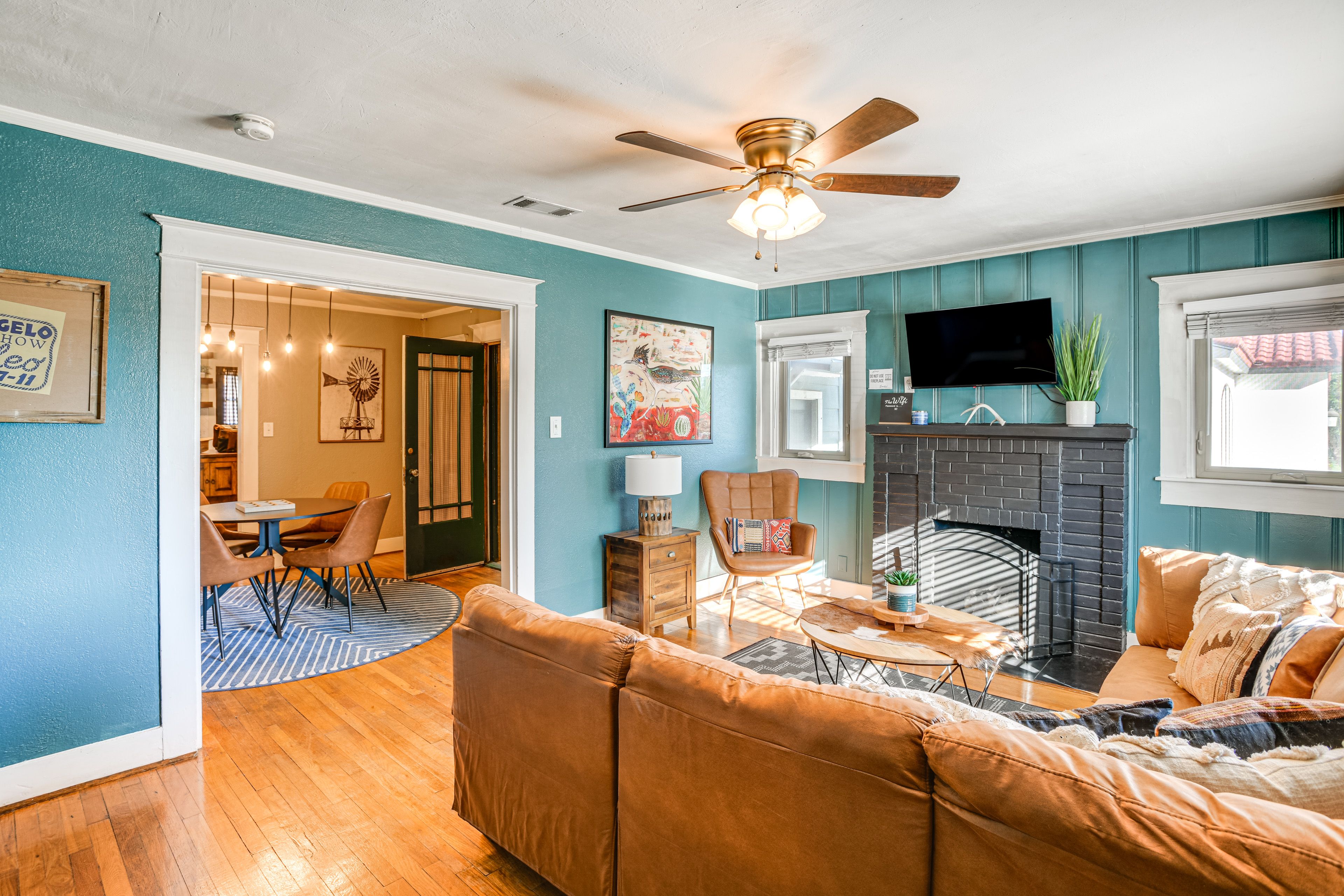 Living Room | Central A/C & Heating