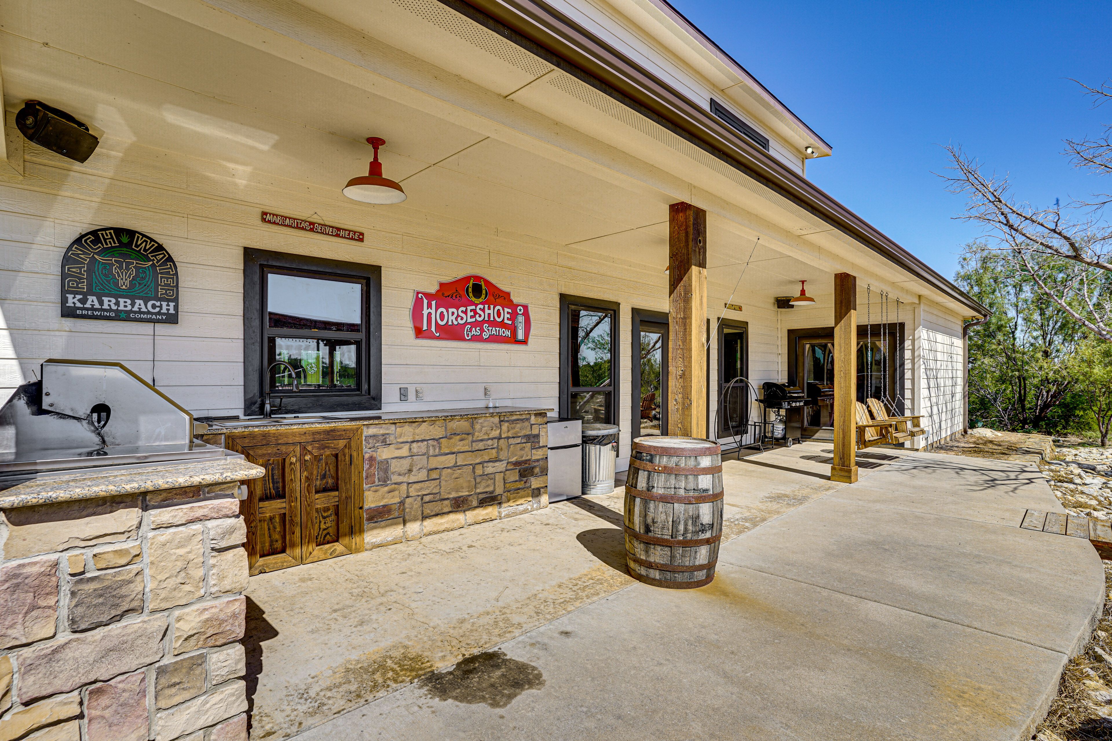 Outdoor Kitchen | Gas Grill