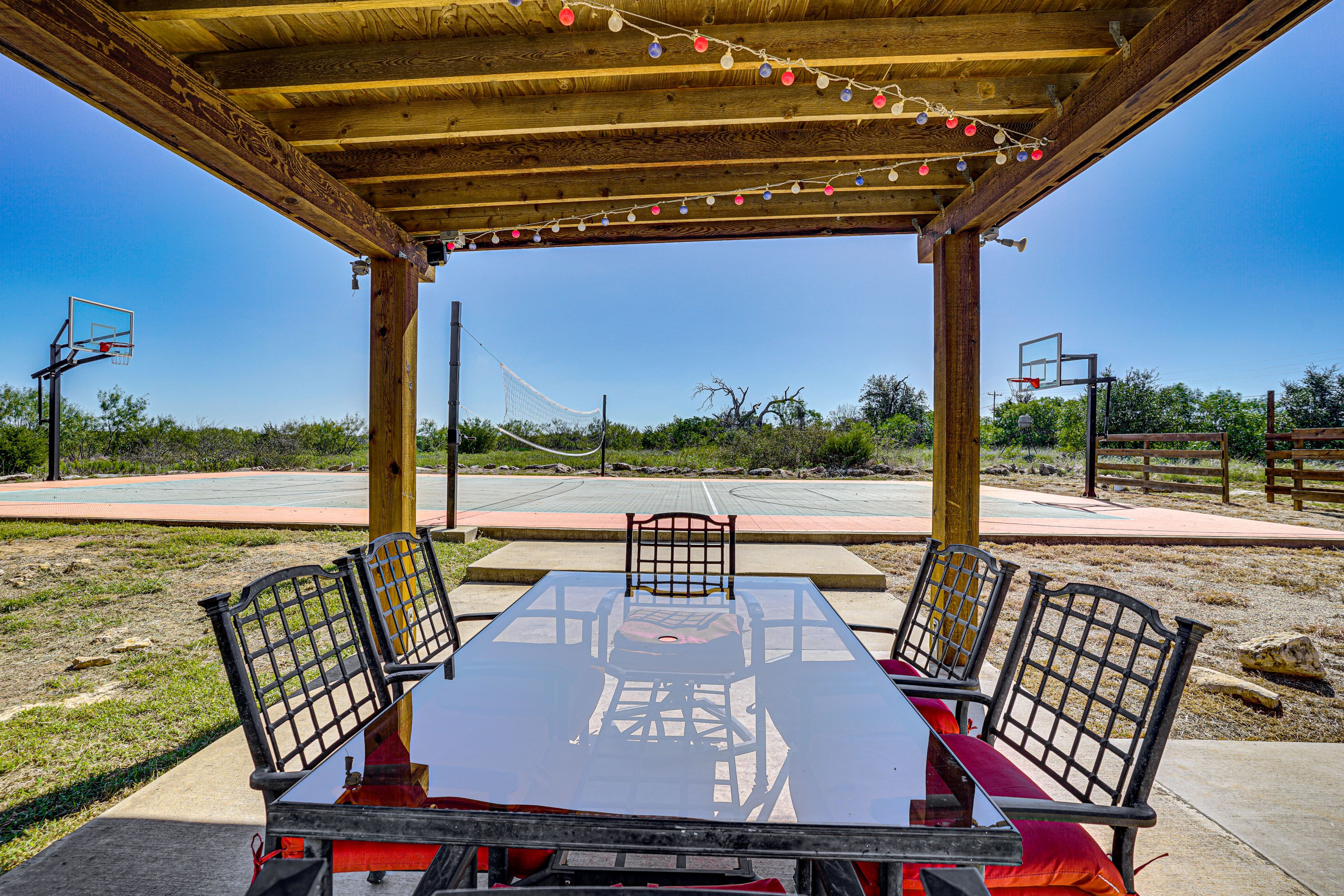 Covered Patio | Outdoor Dining Area