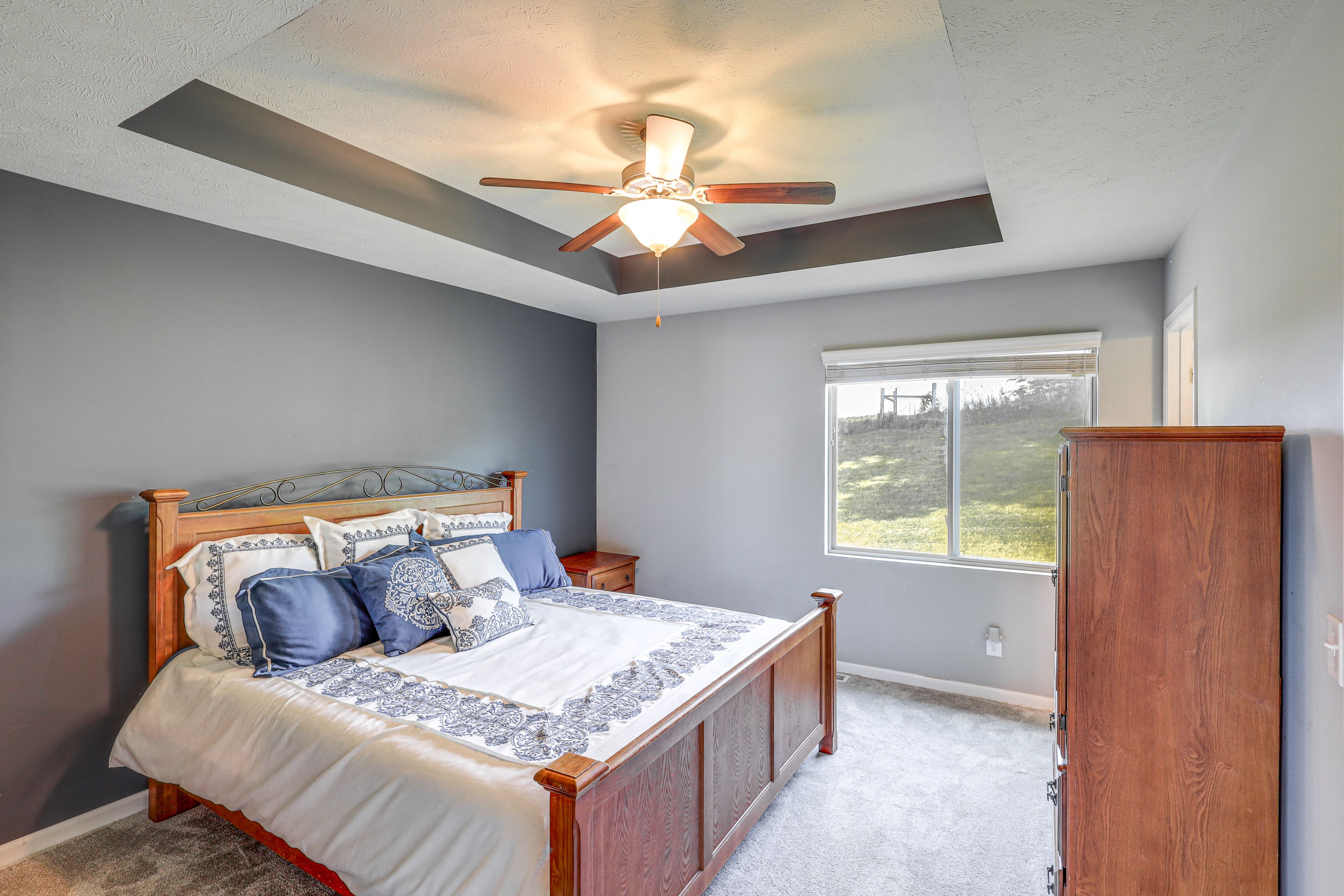 Bedroom 1 | Main Level | King Bed | Linens Provided
