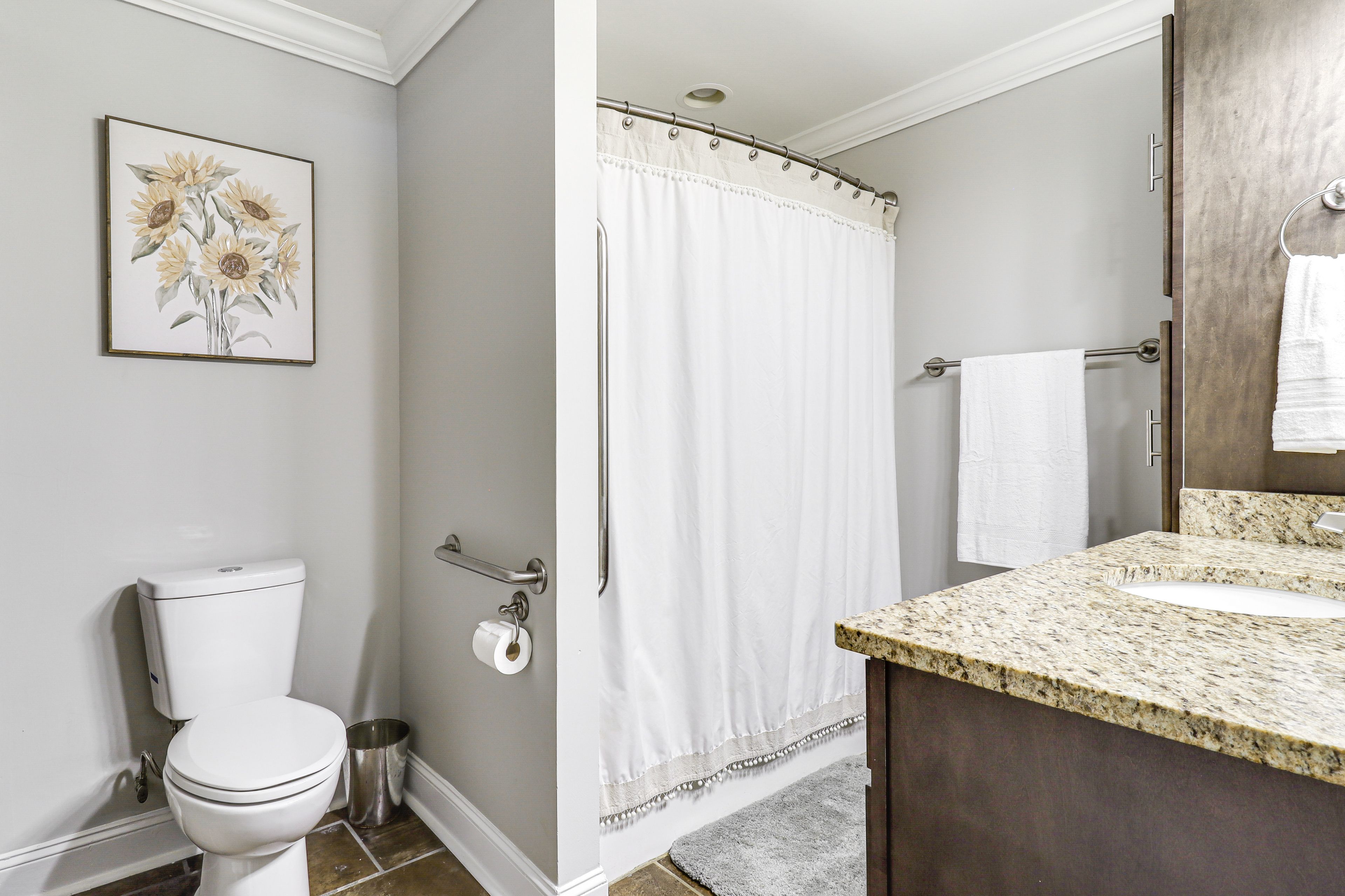 Full Bathroom