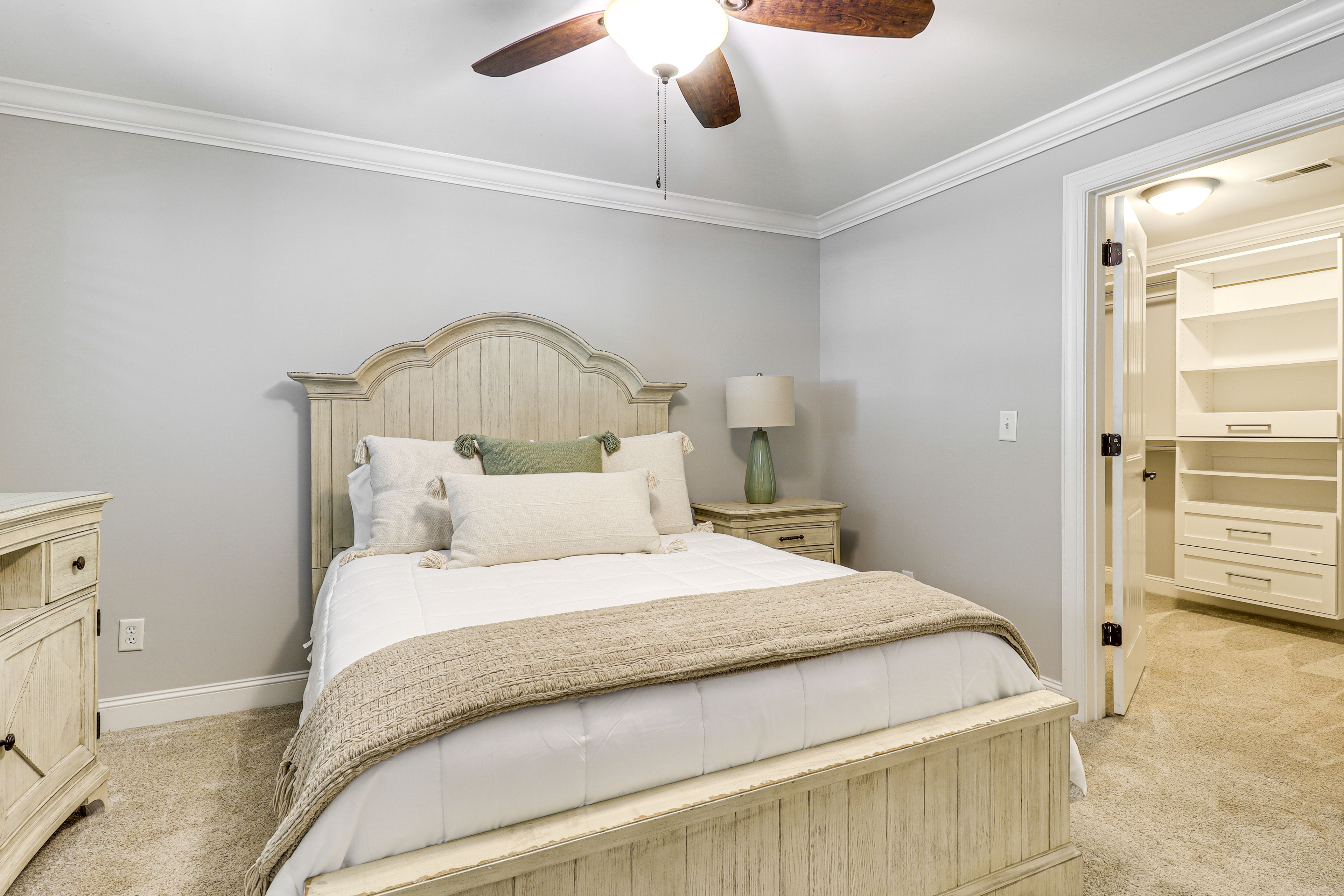 Bedroom | Queen Bed | Walk-In Closet | En-Suite Bathroom