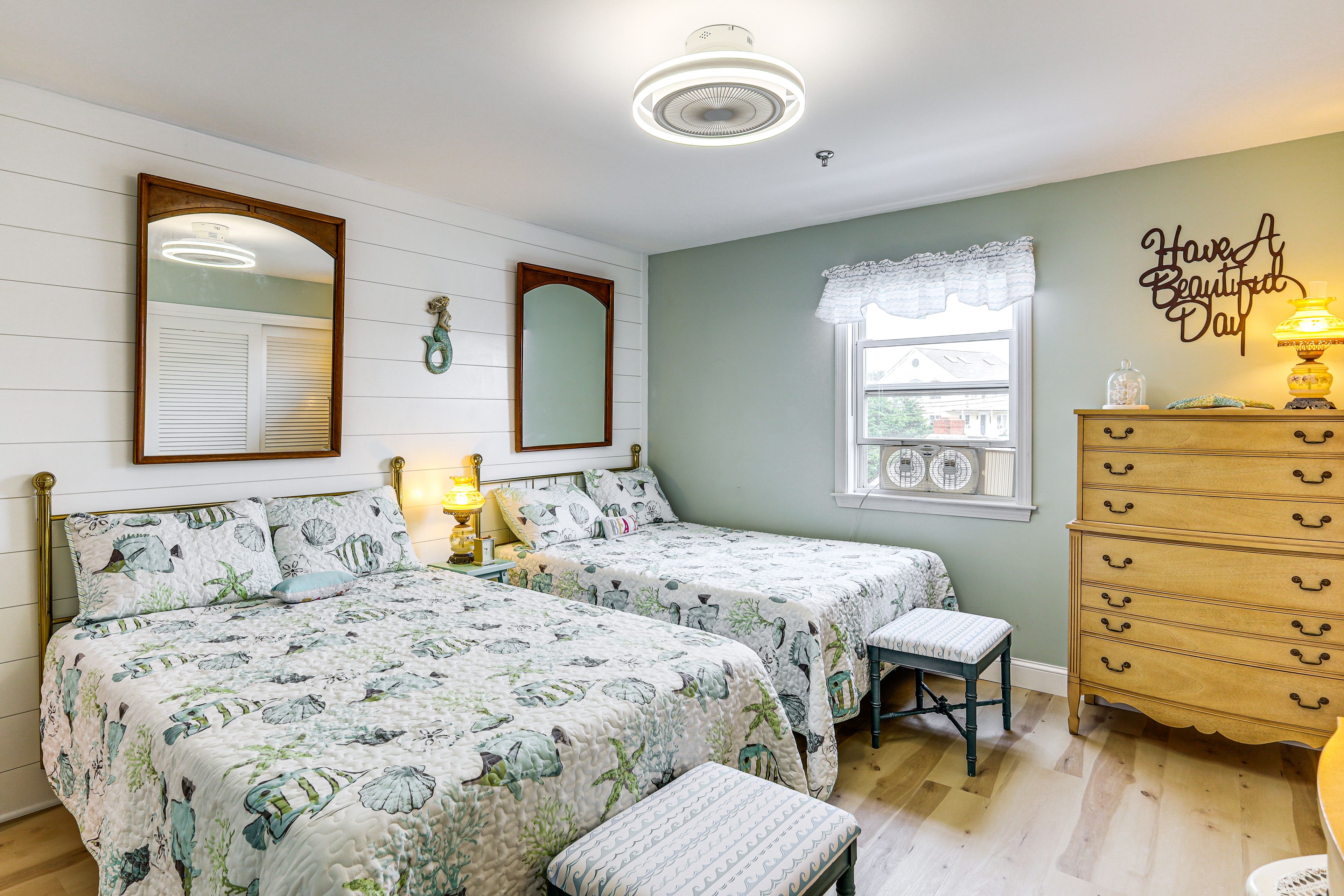 Bedroom 2 | 2 Full Beds