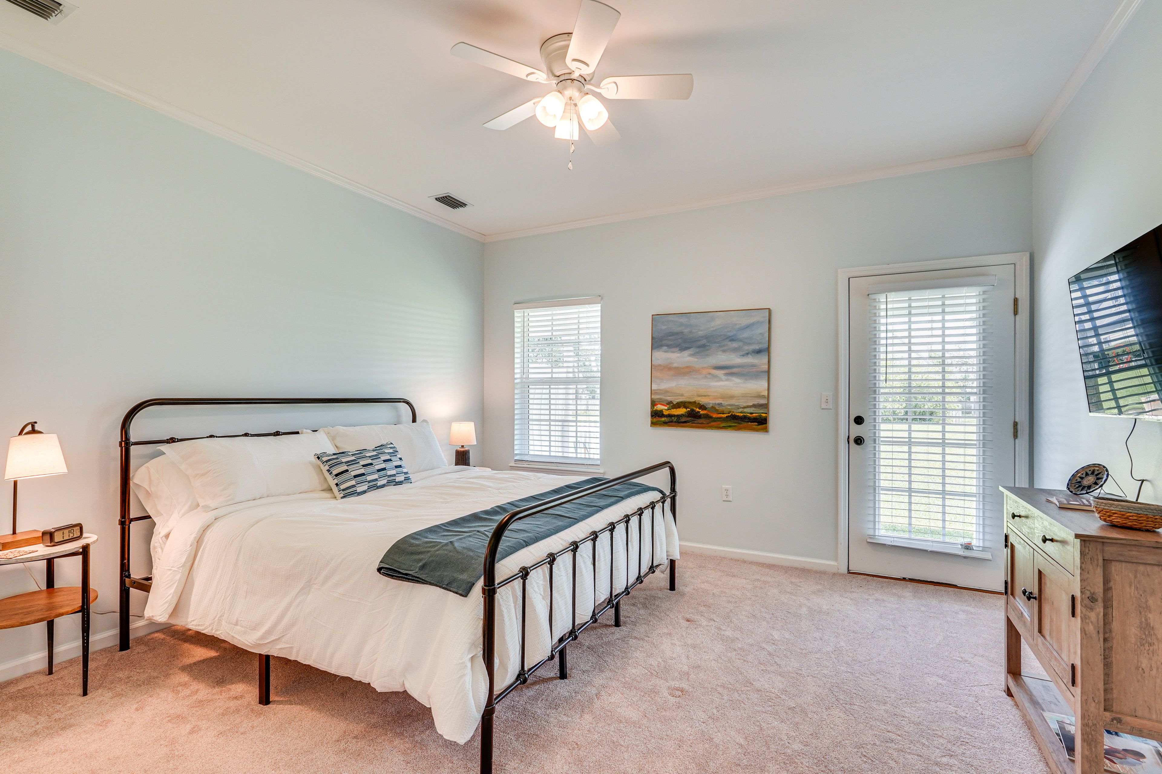 Bedroom 1 | 1st Floor | King Bed