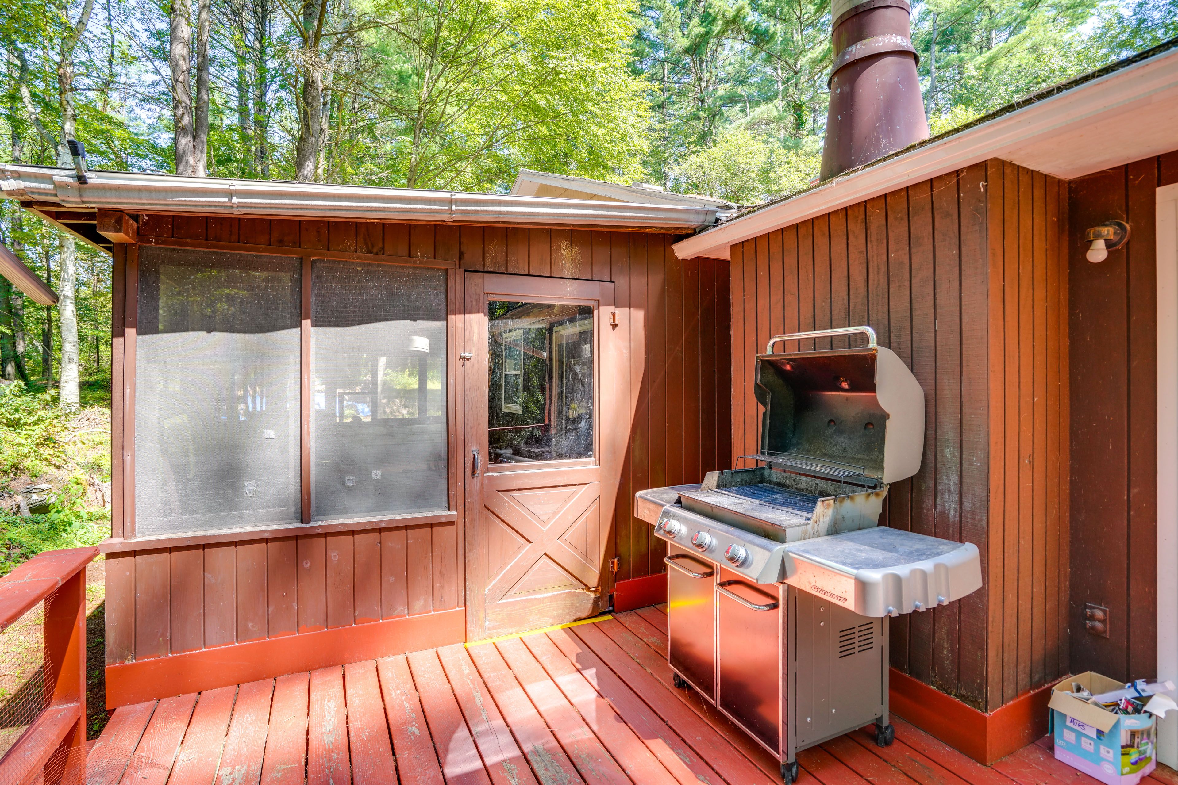 Deck | Gas Grill