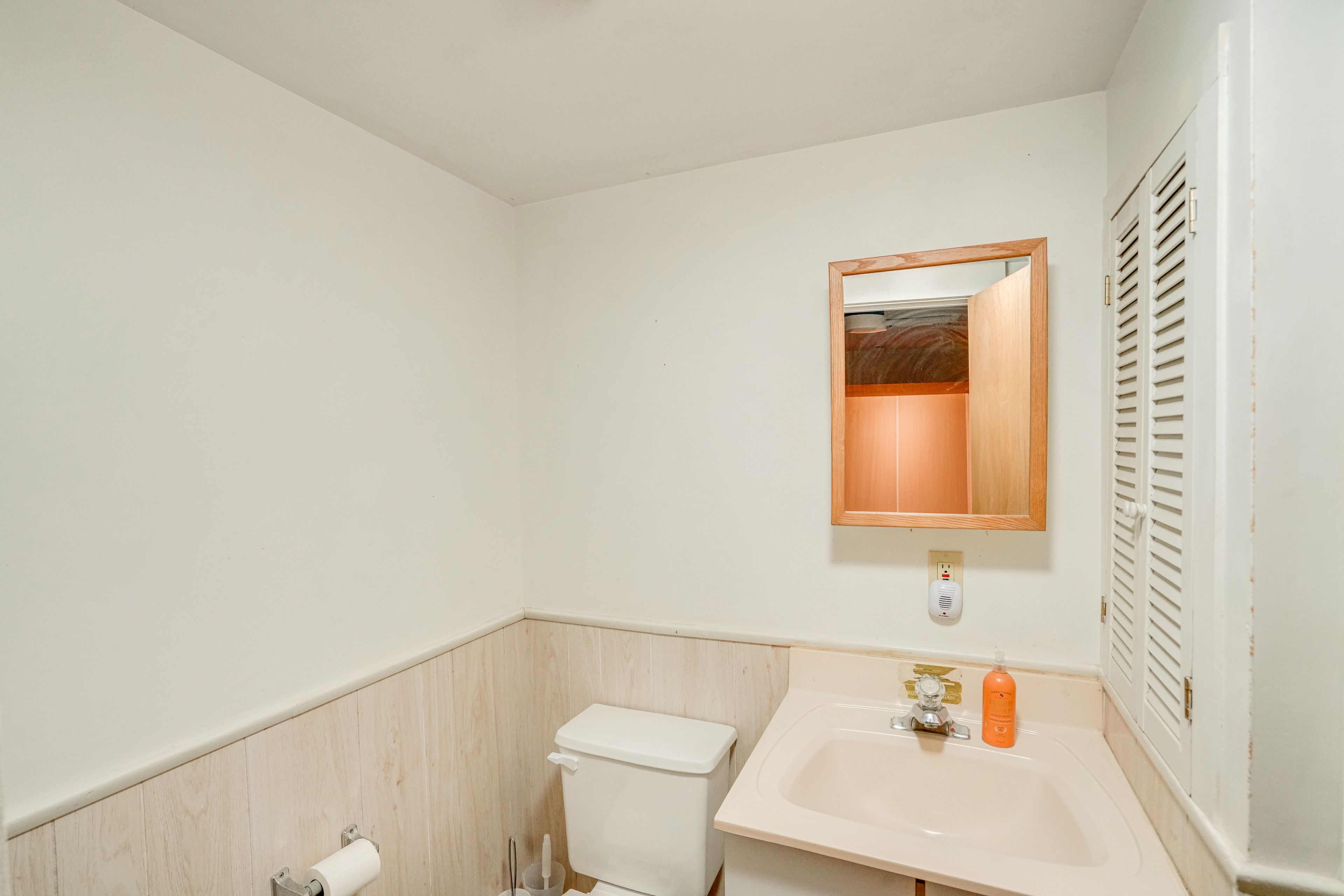 Bathroom | Basement