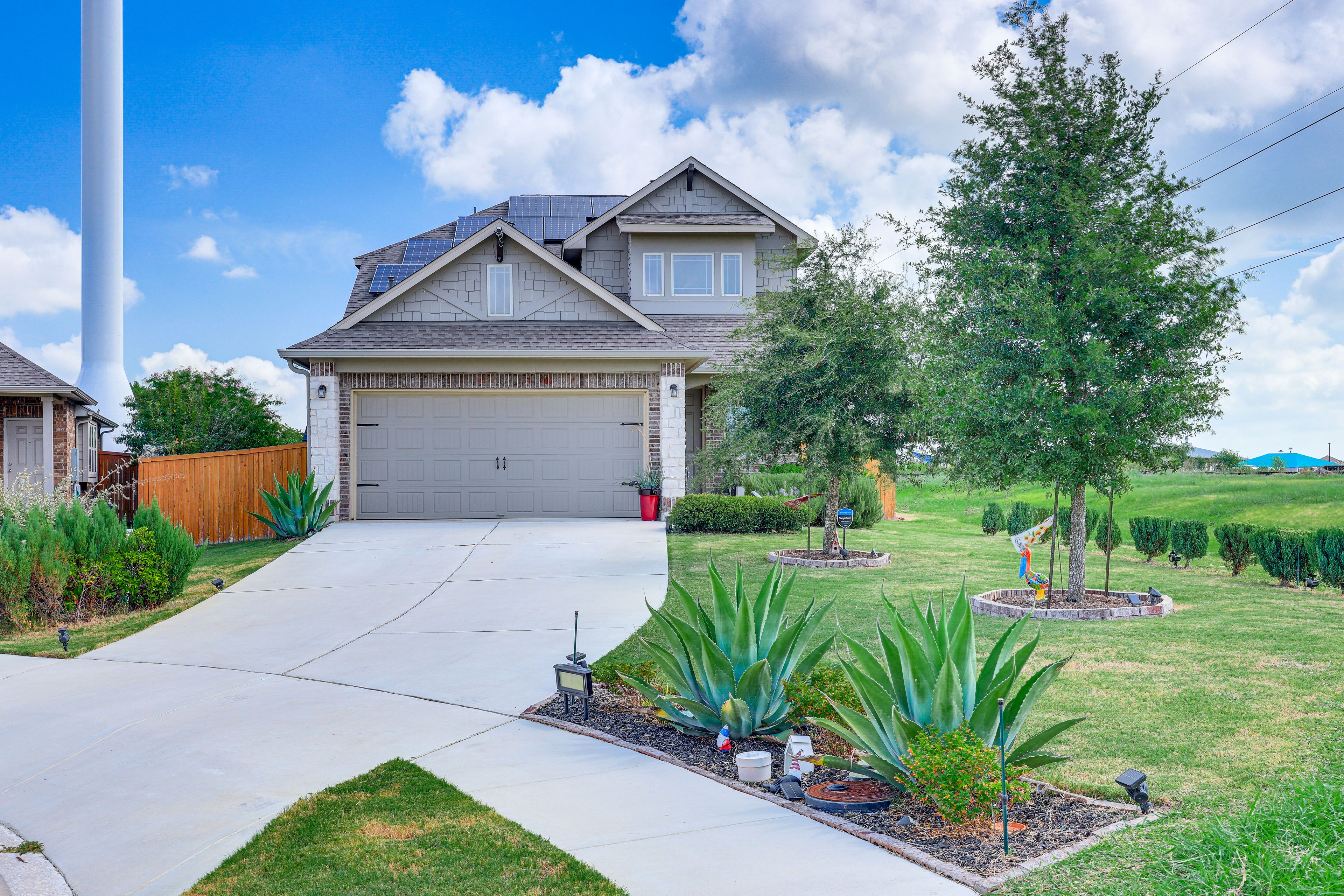 Kyle Vacation Rental | 3BR | 2.5BA | 1,800 Sq Ft | 1 Step to Enter