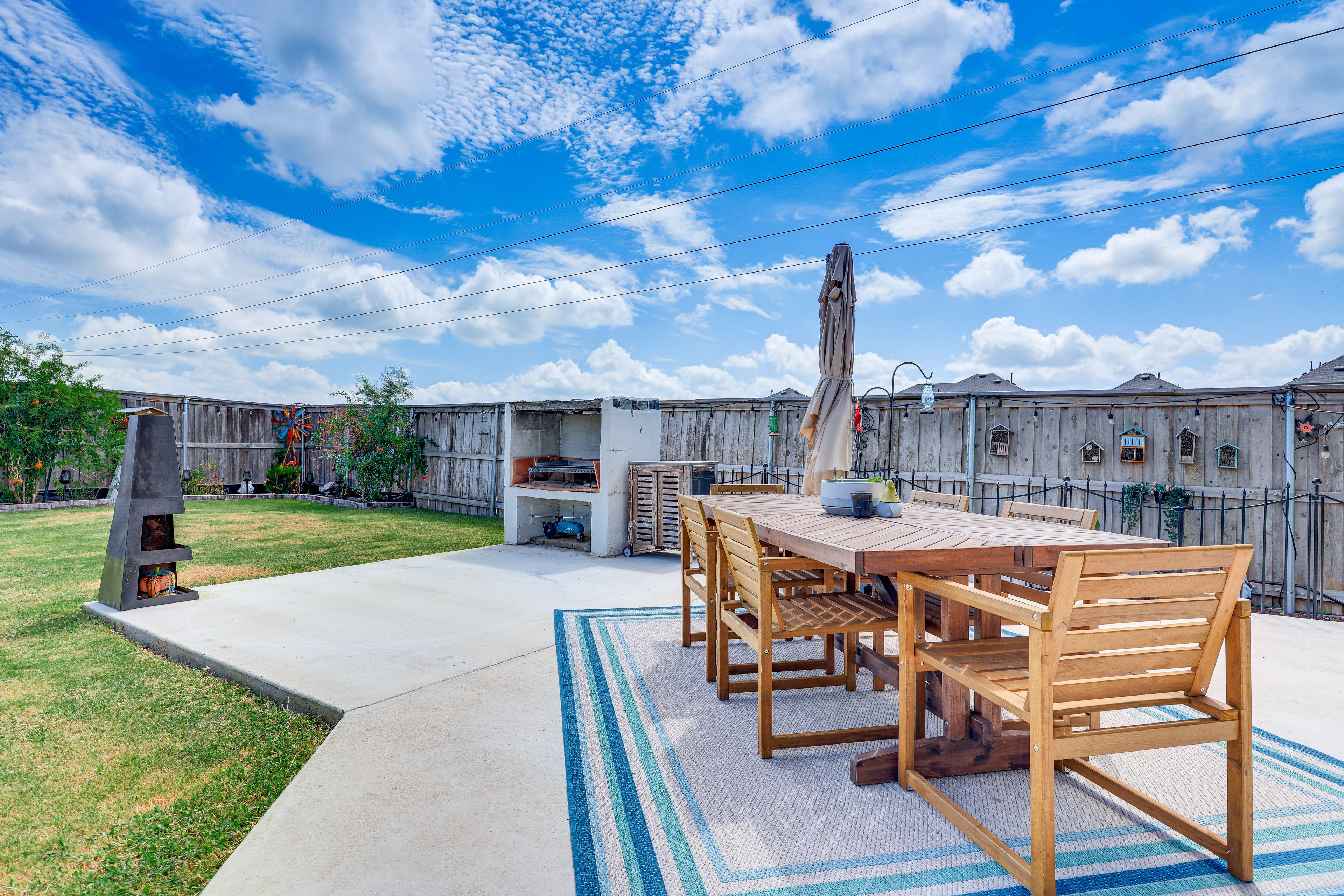 Fenced Yard | Outdoor Dining Area