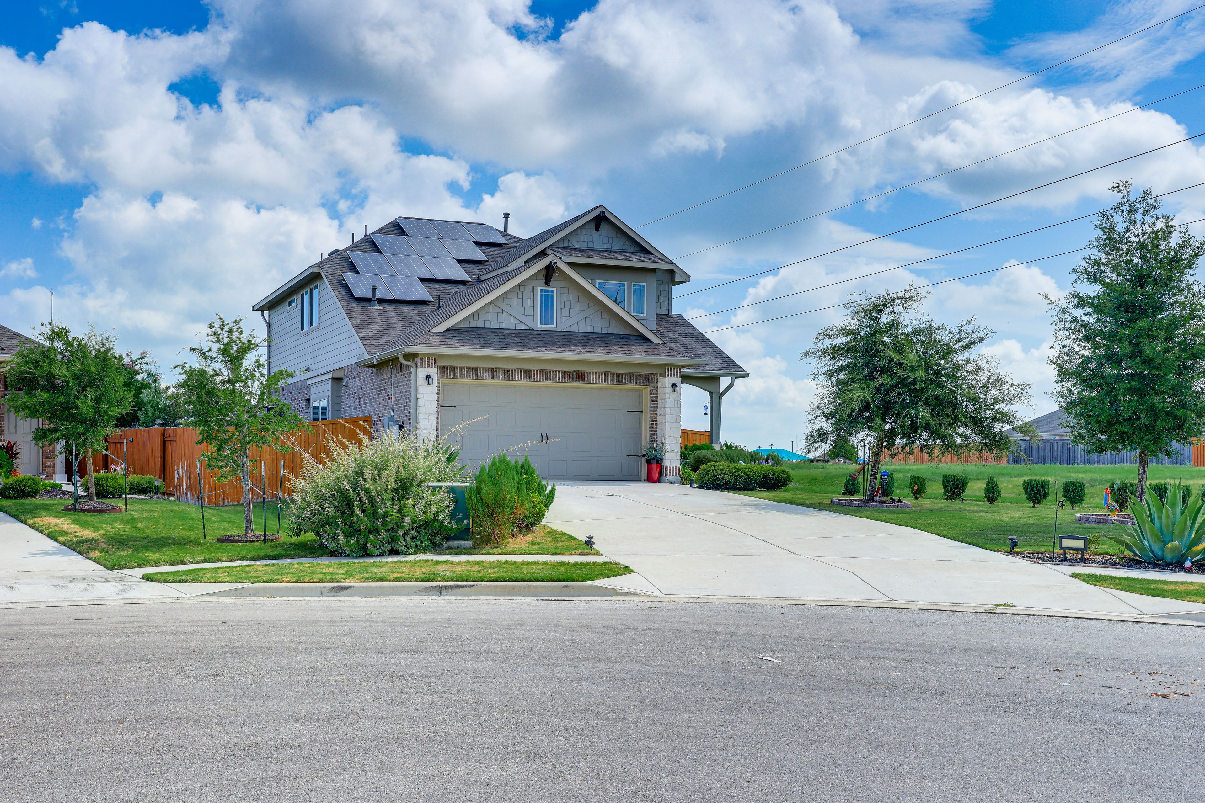 Driveway (4 Vehicles)