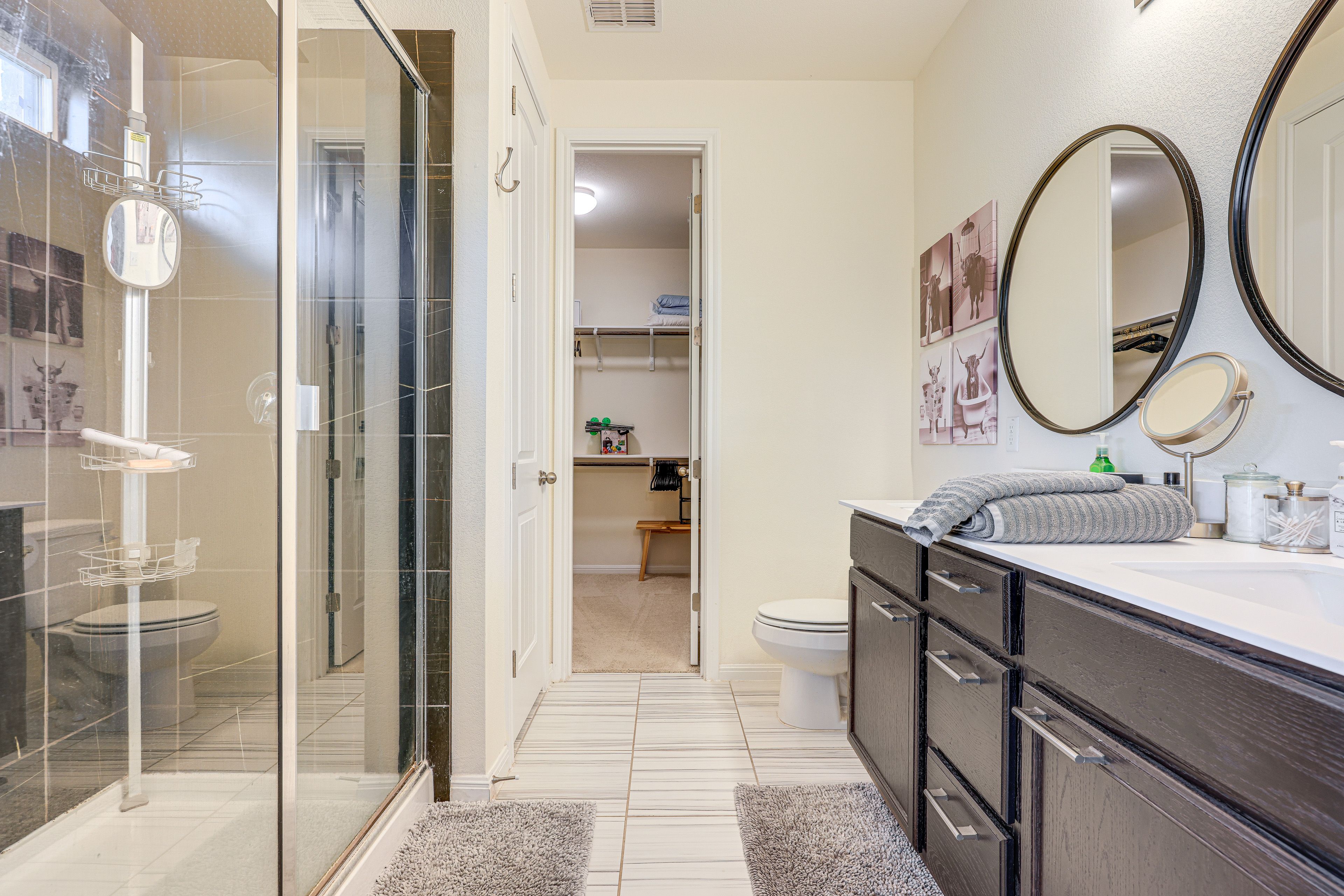 Bathroom | Complimentary Toiletries | Towels Provided | 1st Floor