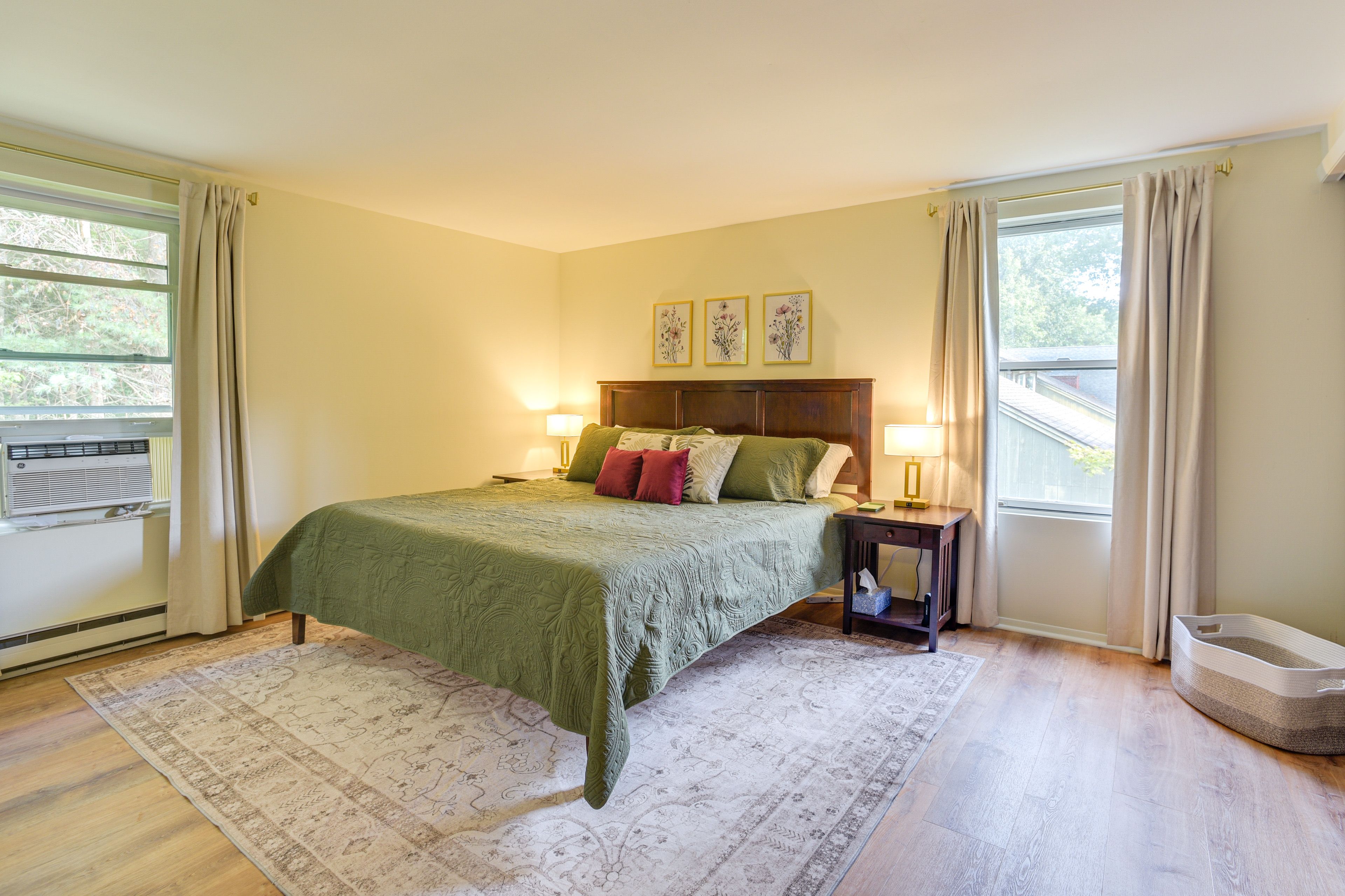 Bedroom 2 | King Bed | Smart TV w/ Cable | 2nd Floor