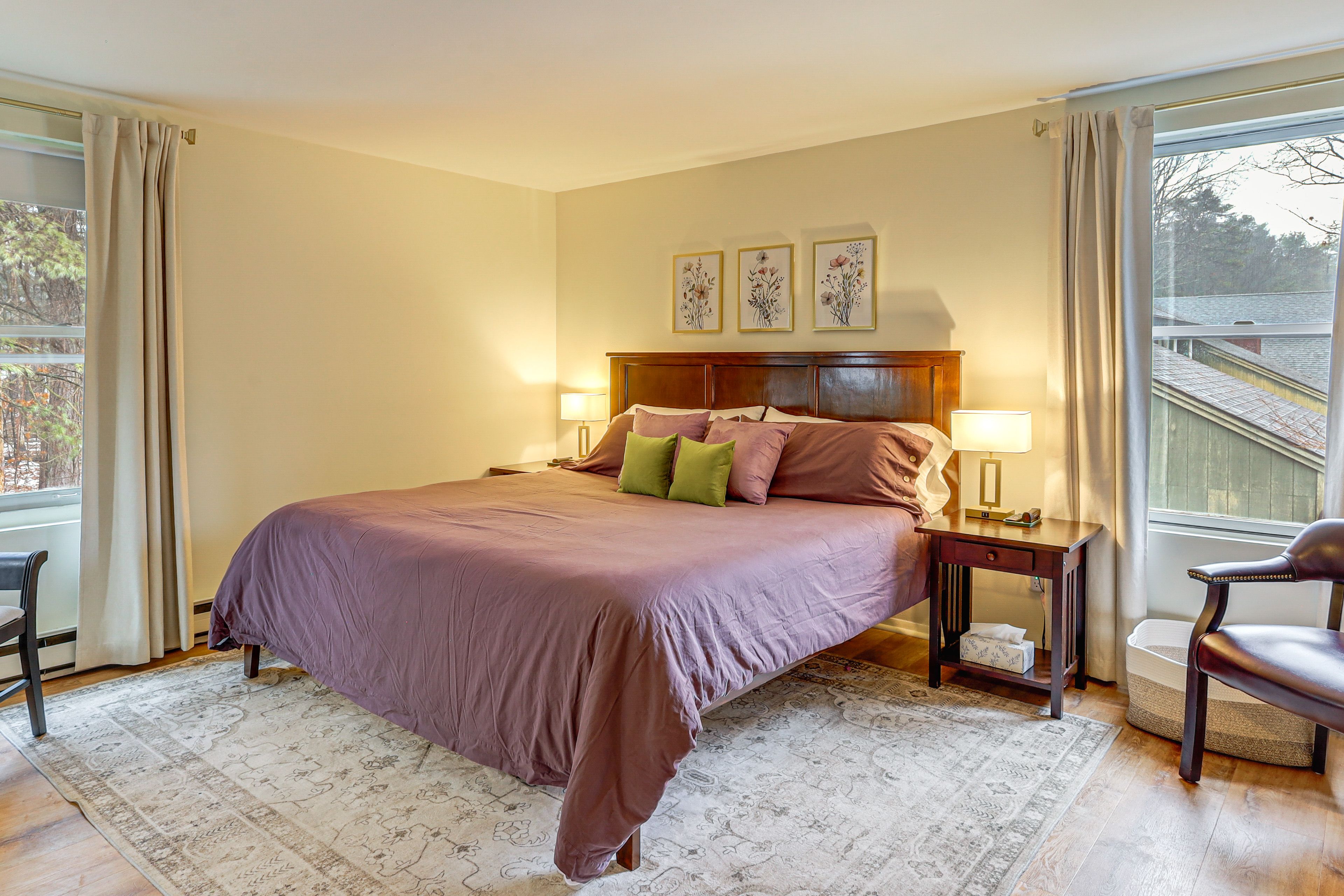 Bedroom 2 | King Bed | Smart TV w/ Cable | Desk | 2nd Floor