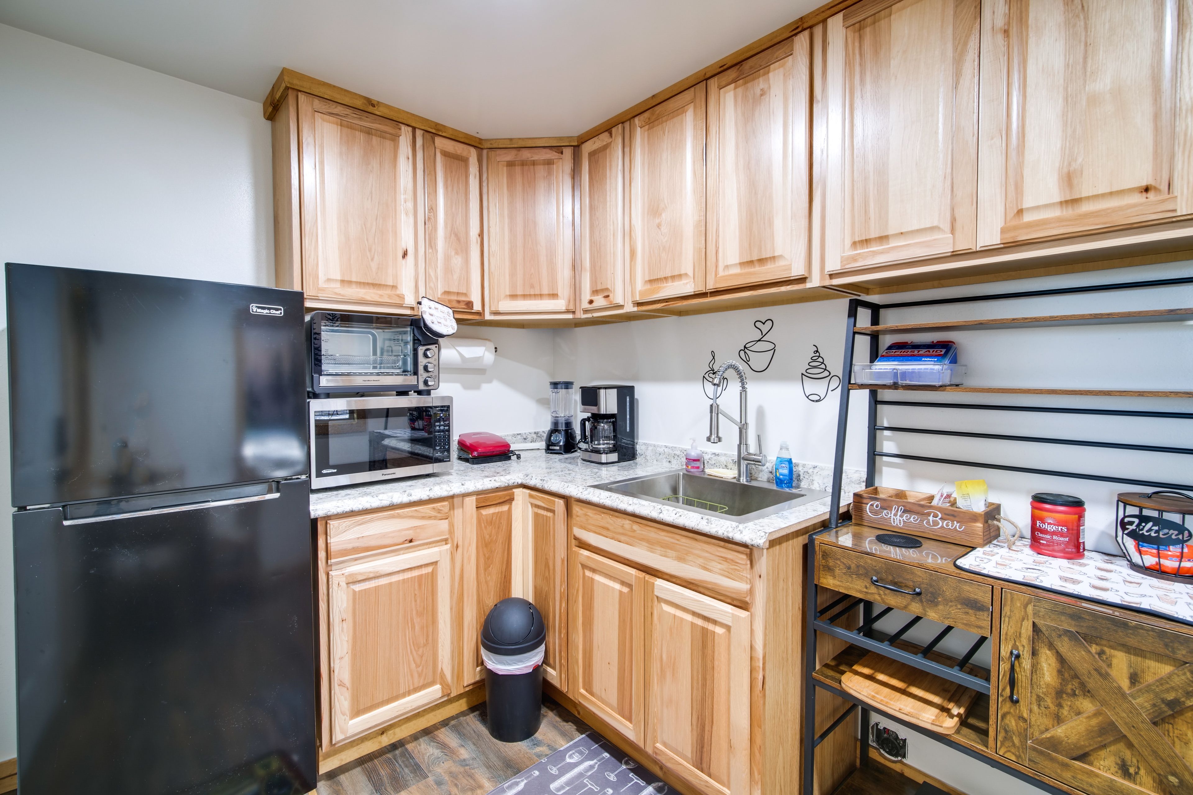 Kitchenette | Full Refrigerator