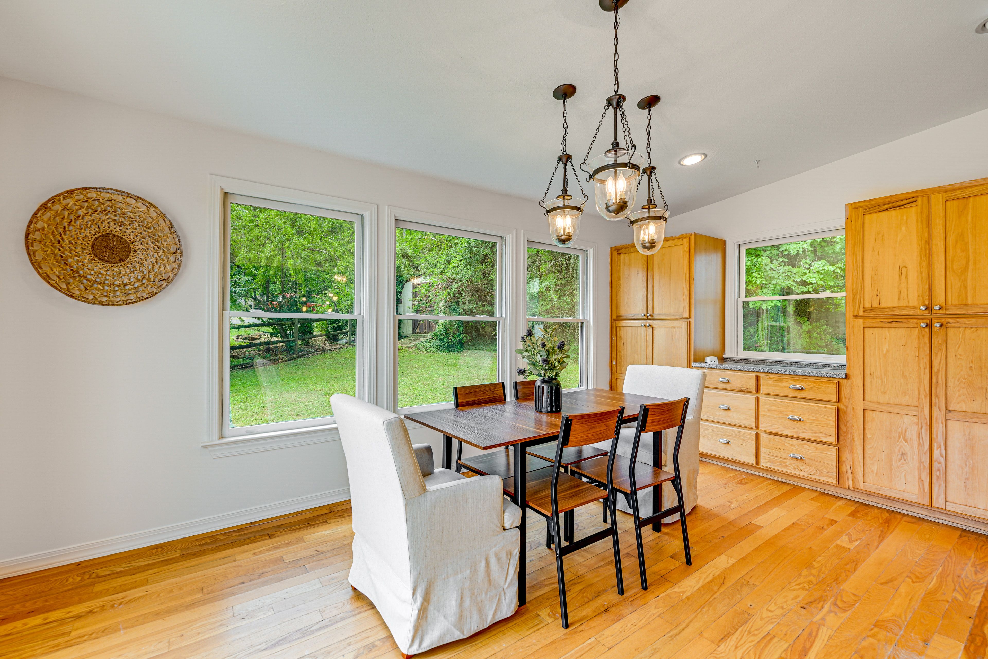 Dining Area | Dishware/Flatware | 1st Floor