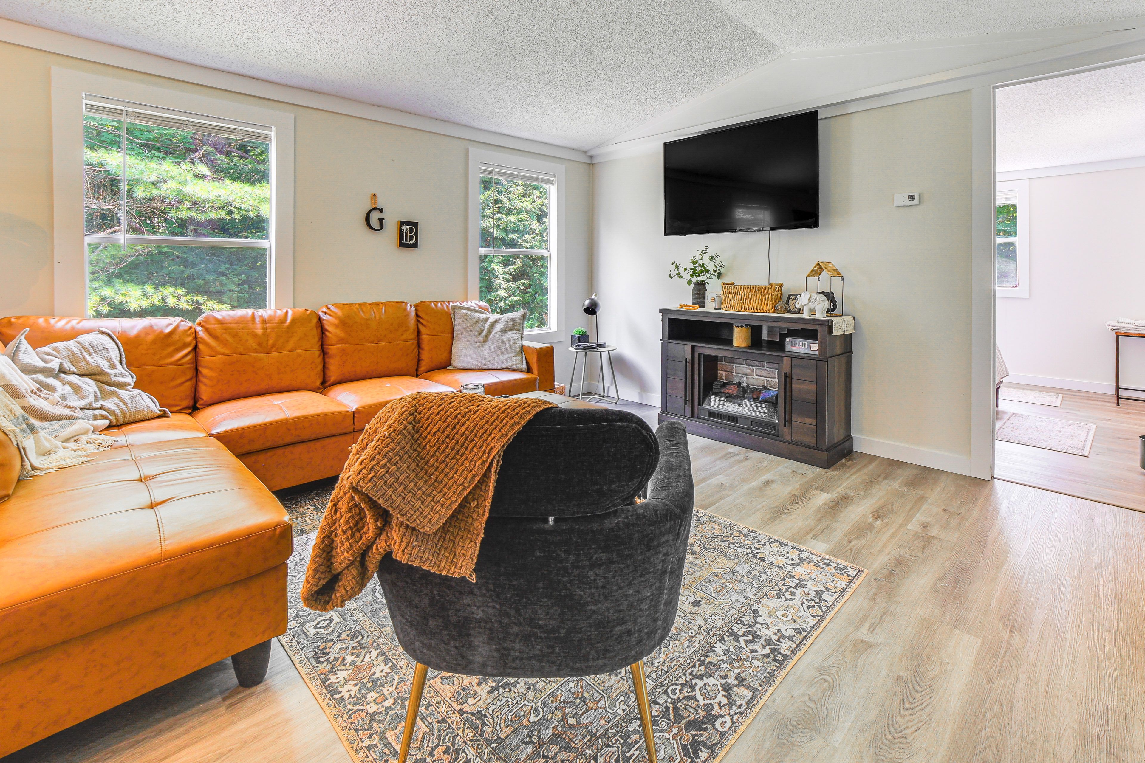 Living Room | Electric Fireplace
