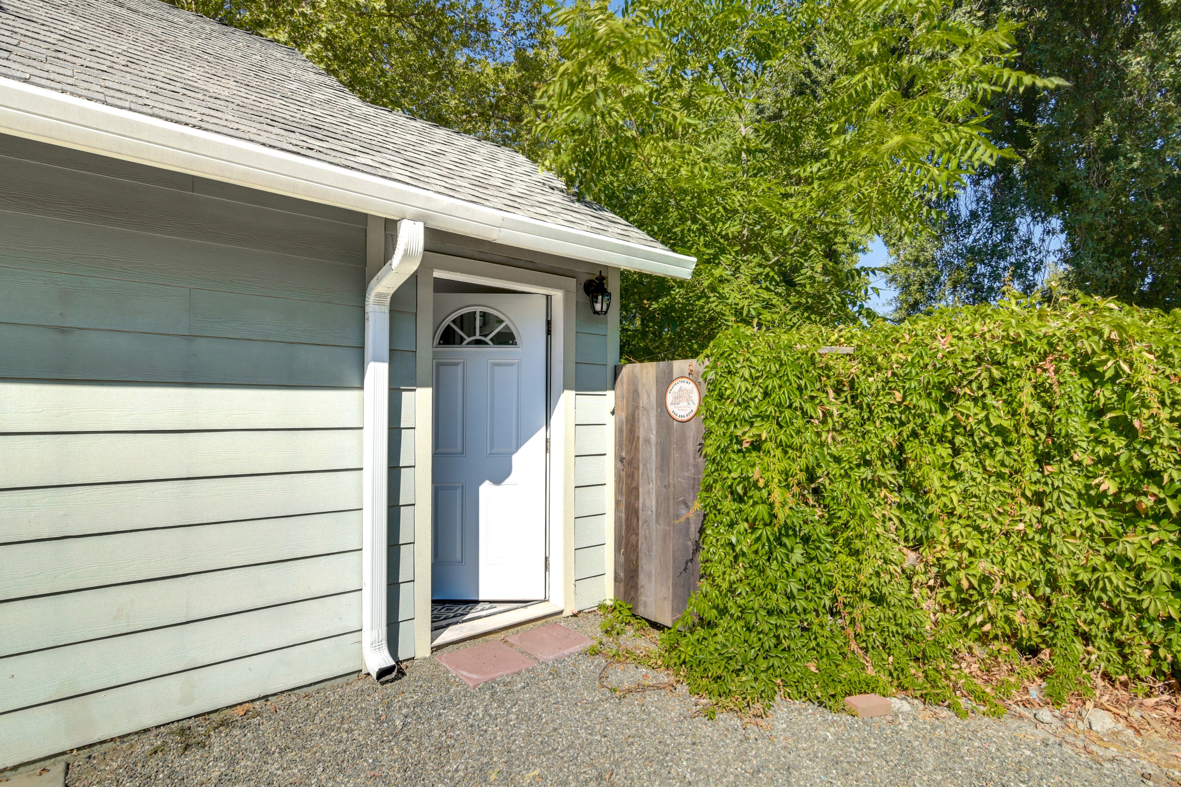 Building Exterior | Studio Entry