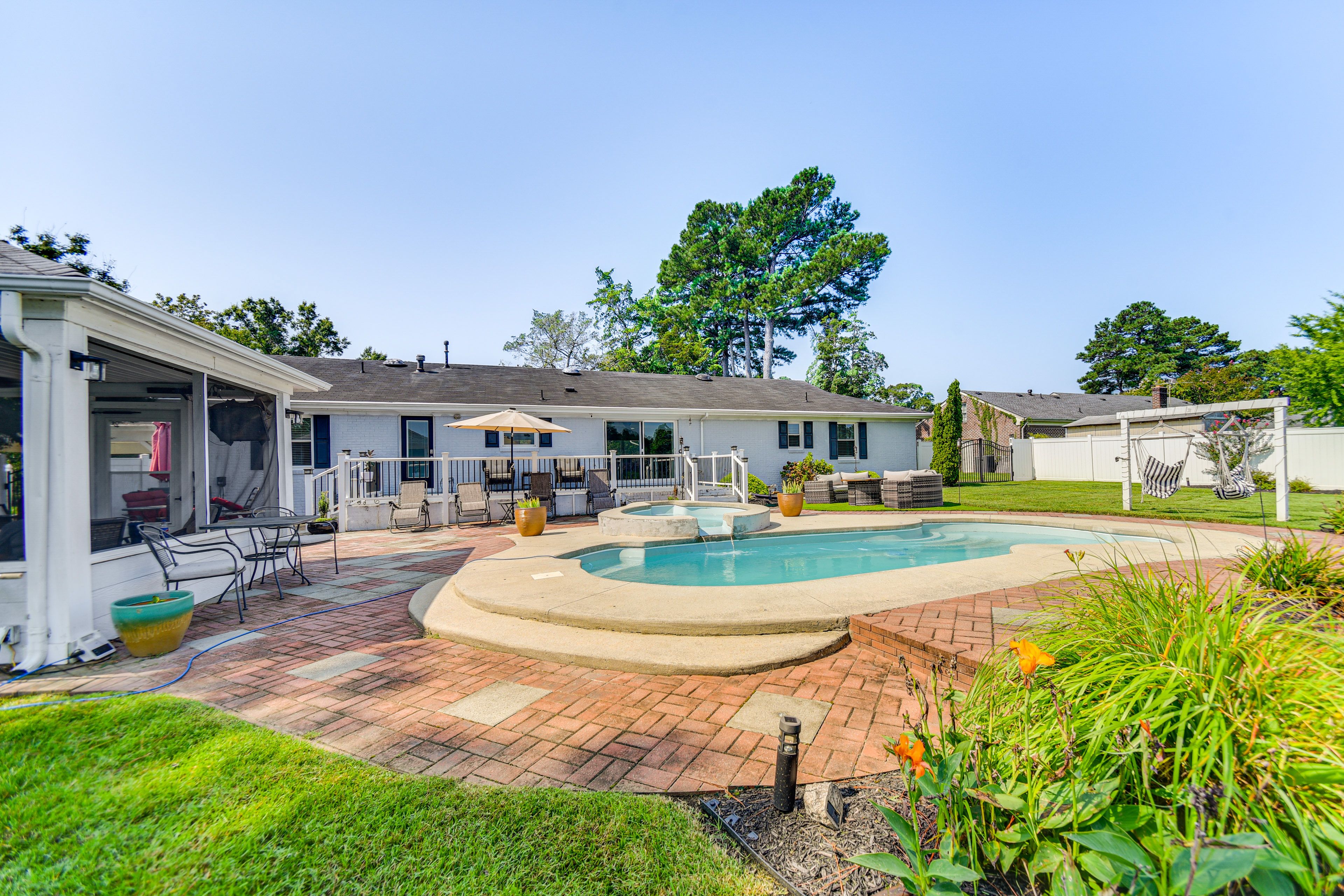 Backyard | Hammocks | Gas Fire Pit
