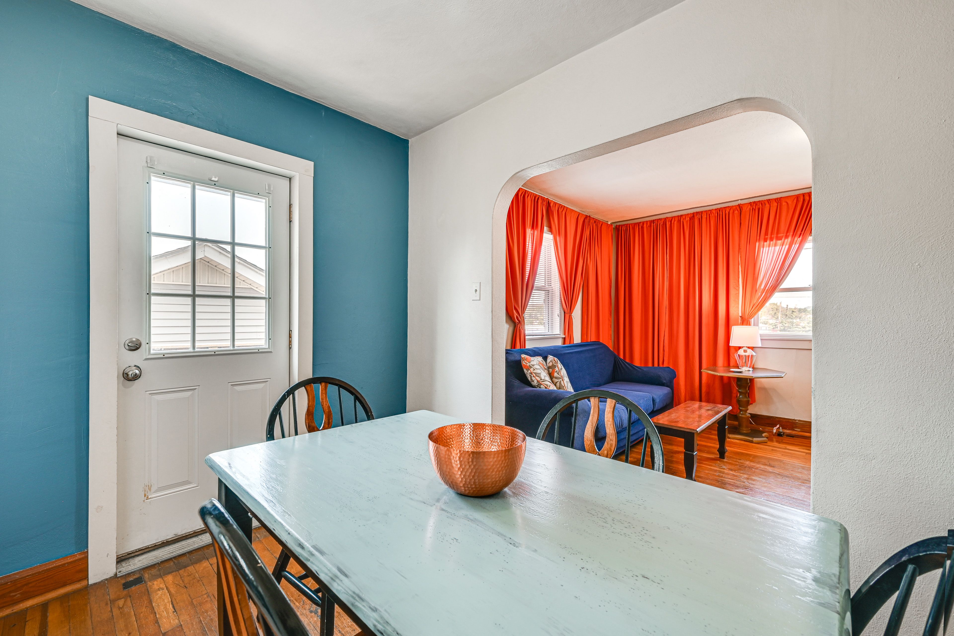 Dining Area | Dishware & Flatware Provided | Central A/C & Heat