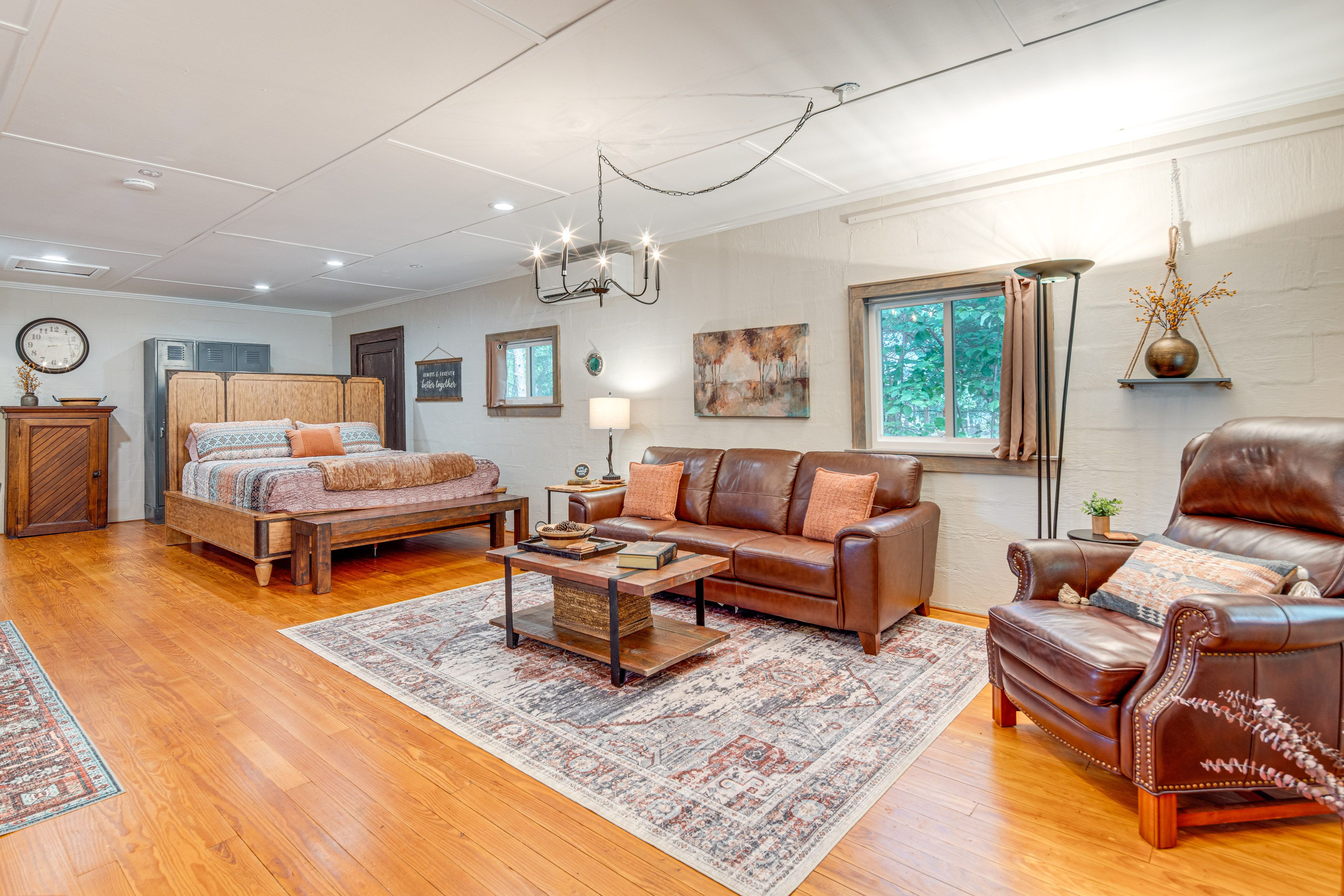 Studio | King Bed | Smart TV | Free WiFi