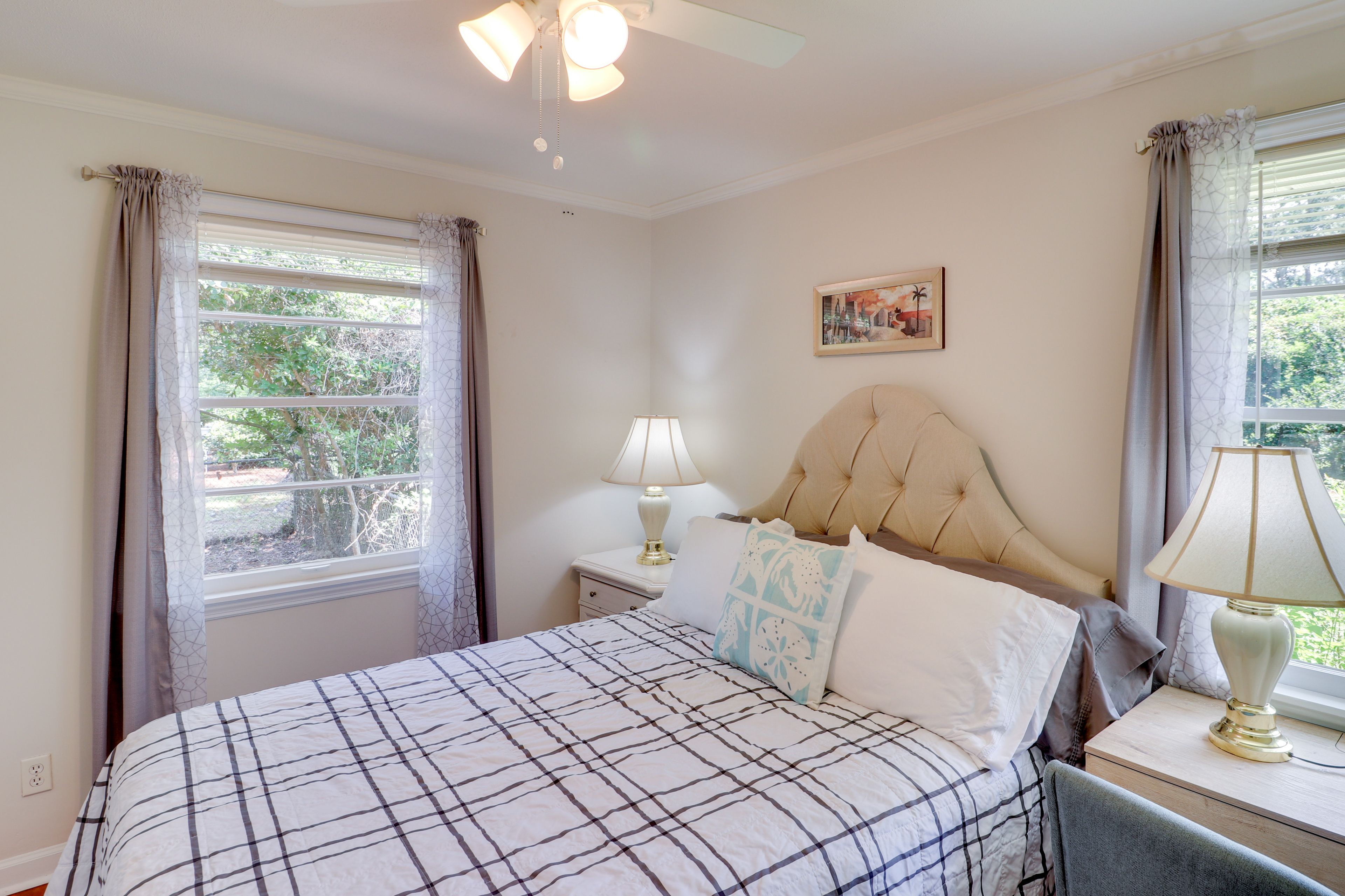 Bedroom 2 | Queen Bed