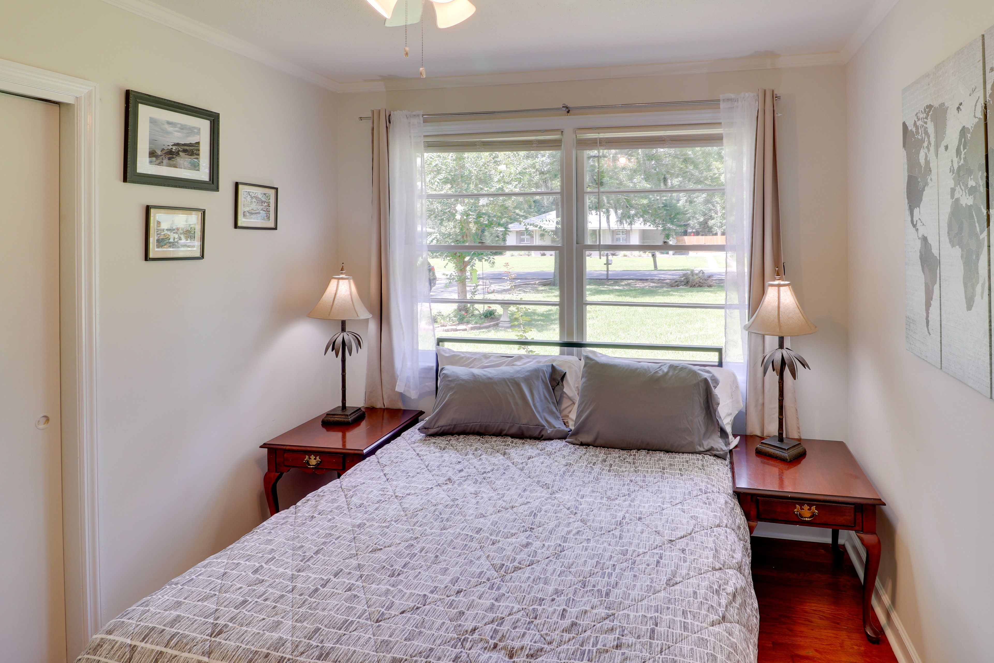 Bedroom 3 | Queen Bed