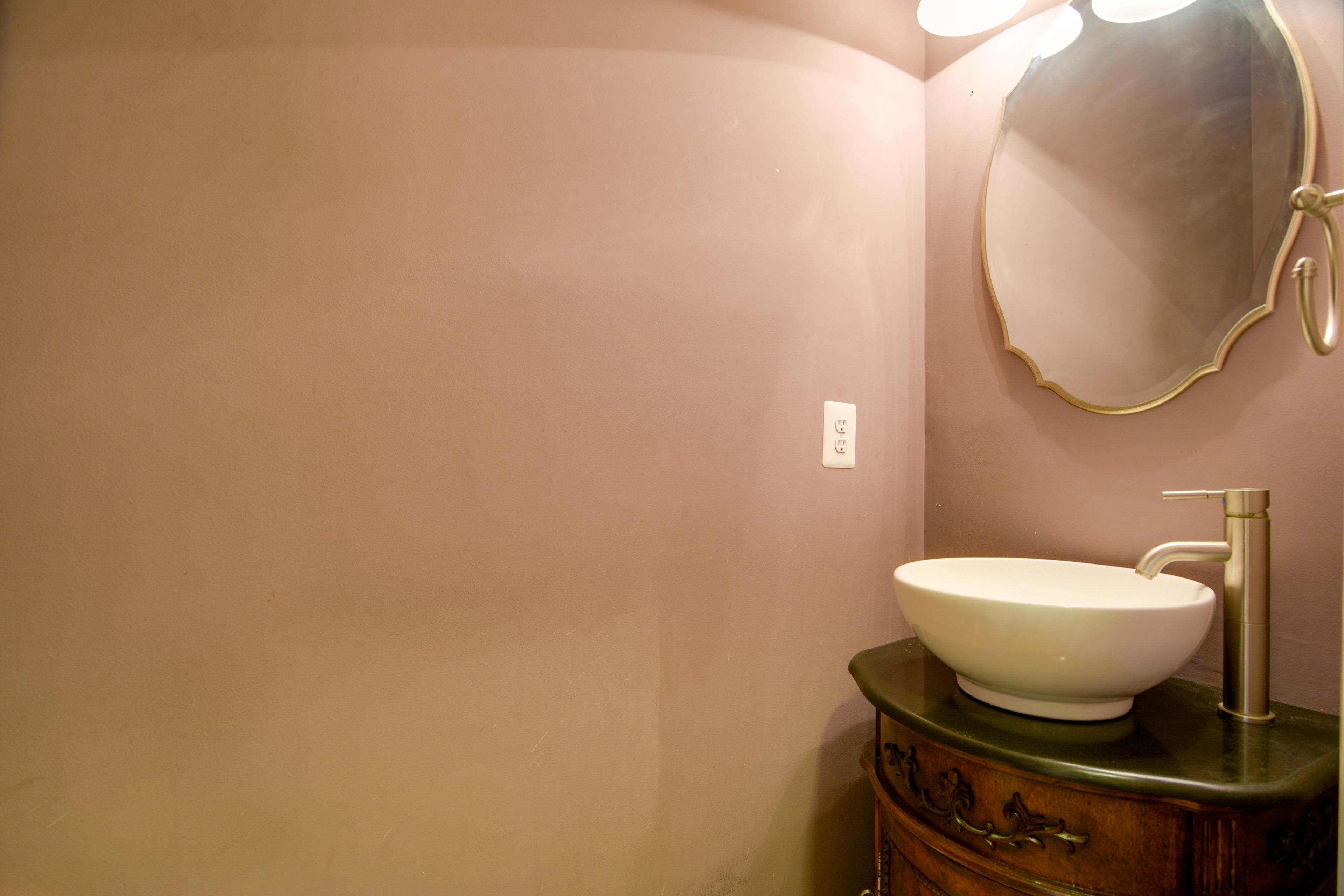 Half Bathroom | 1st Floor