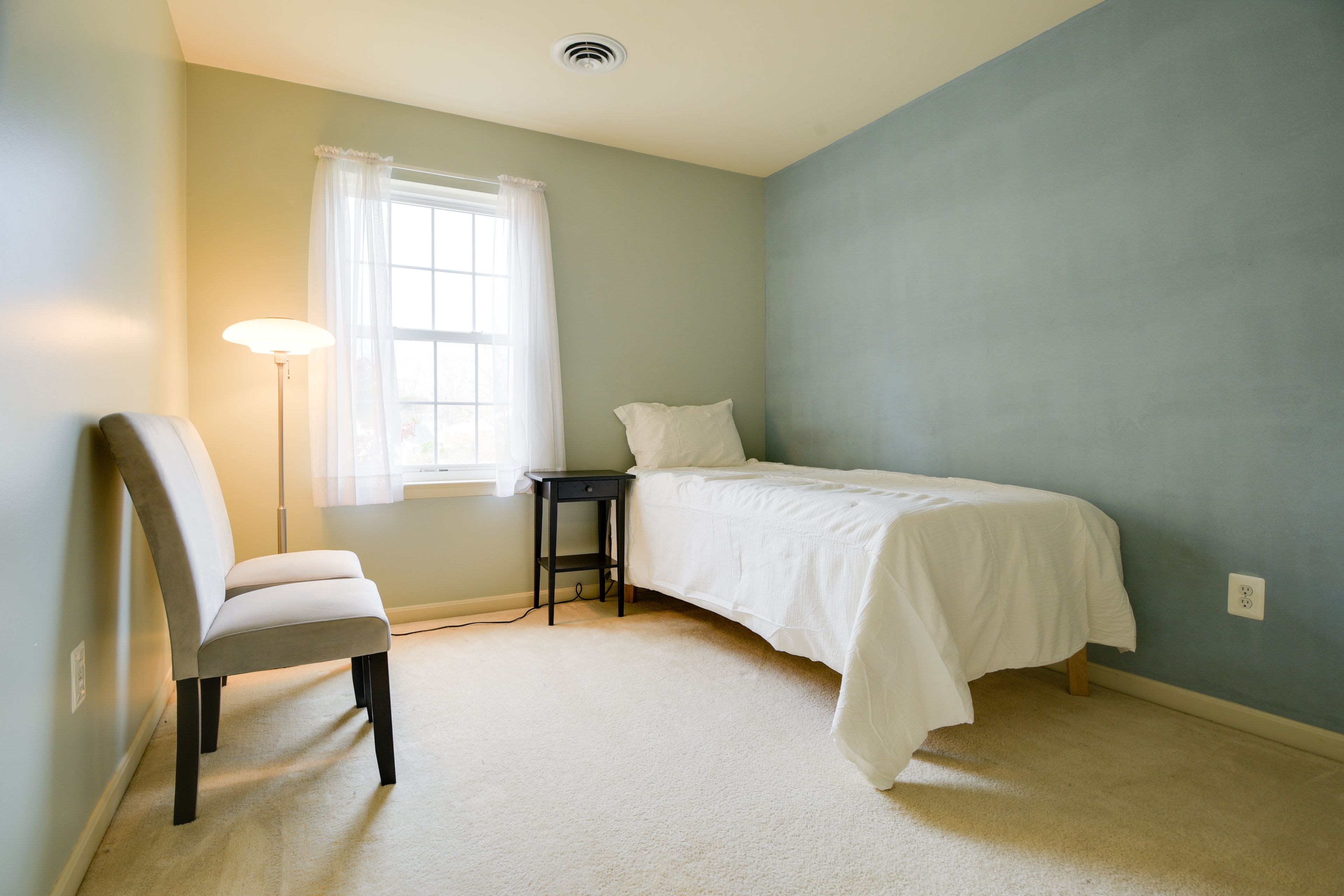Bedroom 4 | Twin Bed | 2nd Floor
