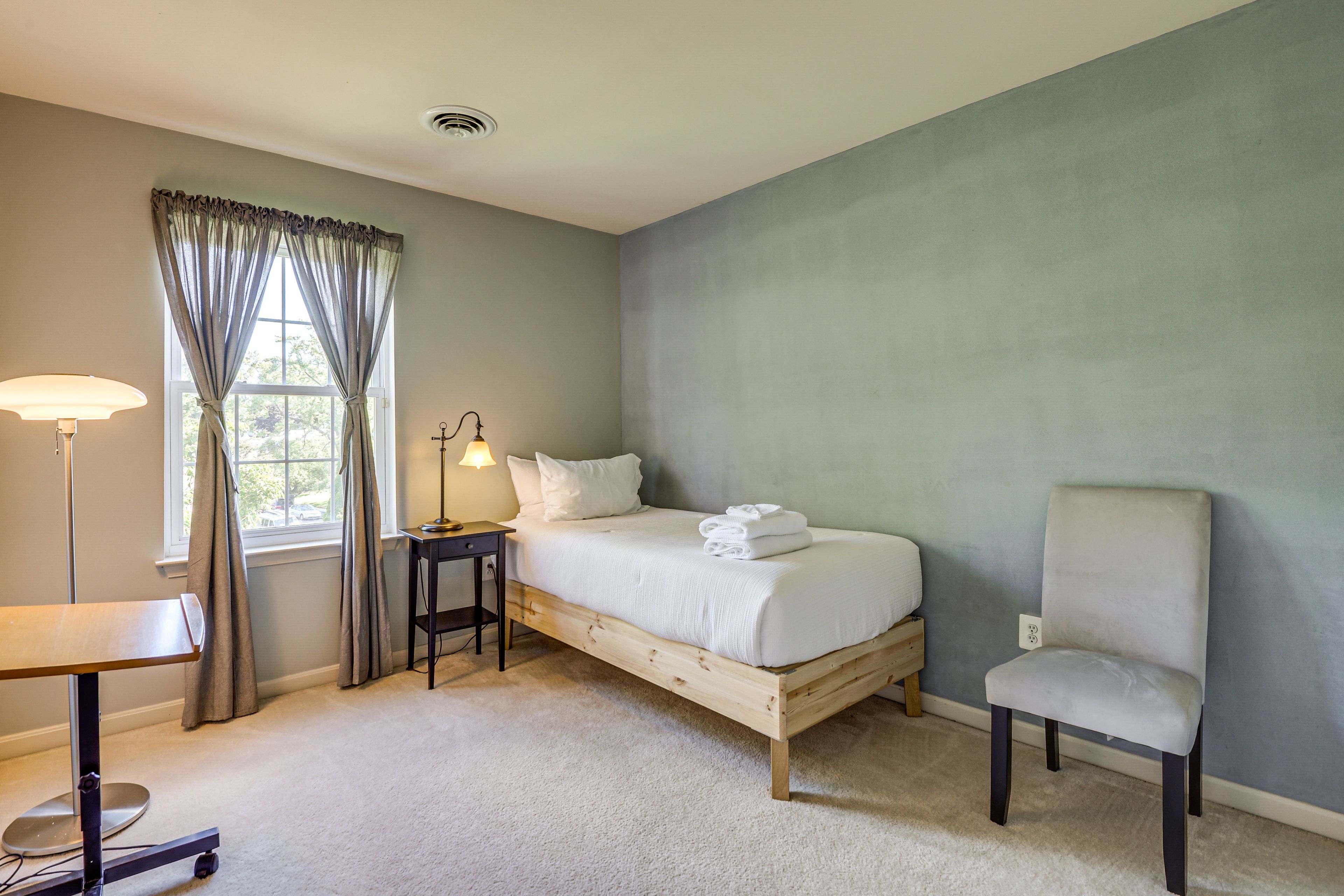 Bedroom 4 | Twin Bed | 2nd Floor