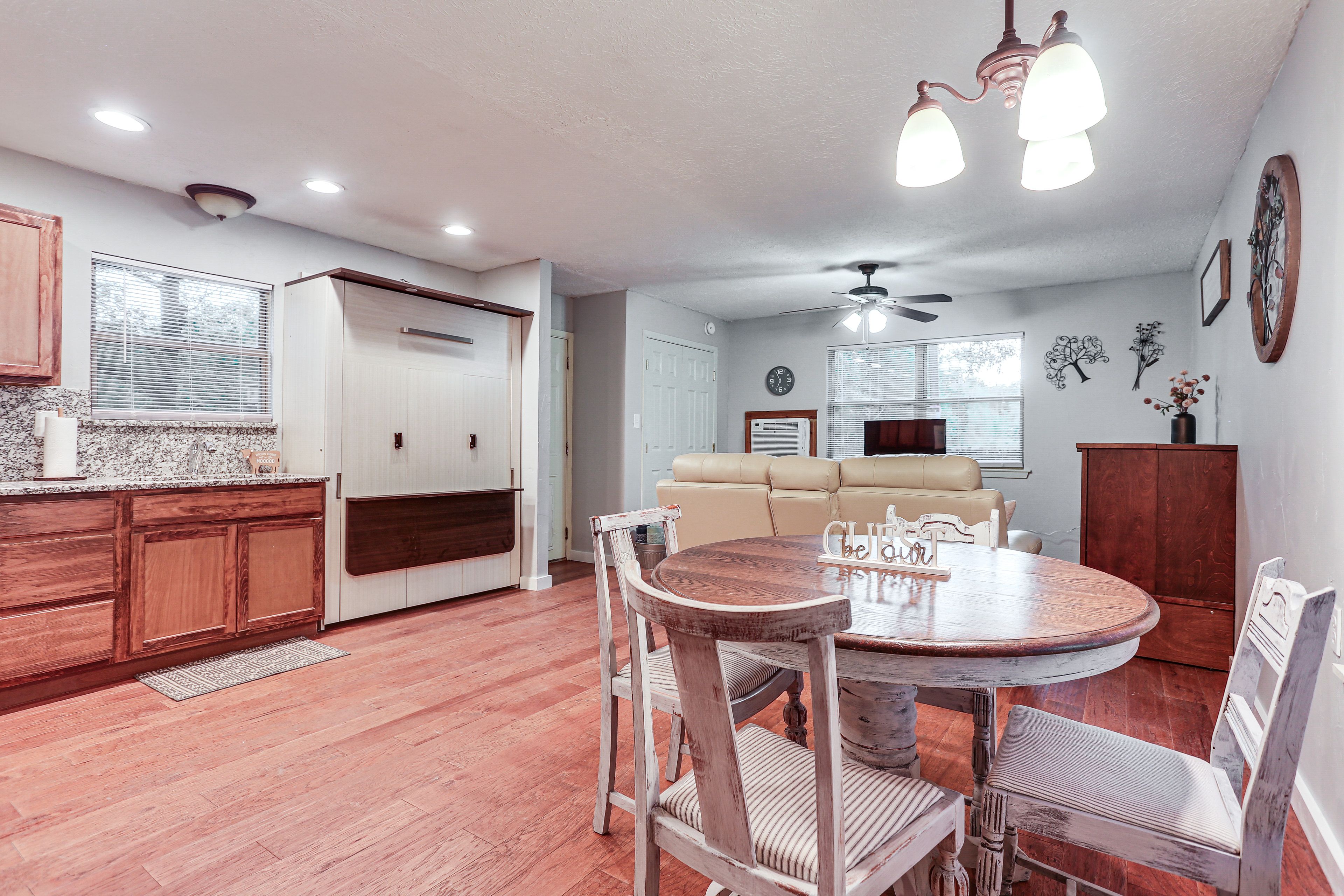 Dining Area | Dishware/Flatware