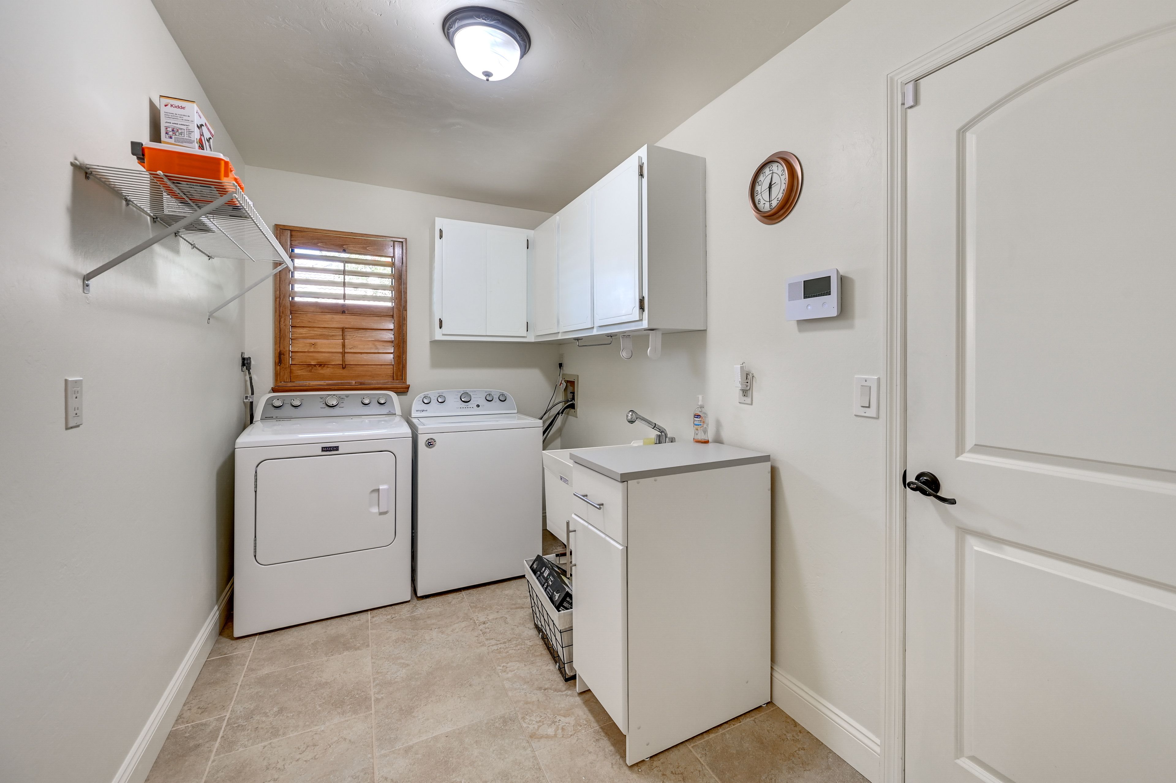 Laundry Room | Washer & Dryer