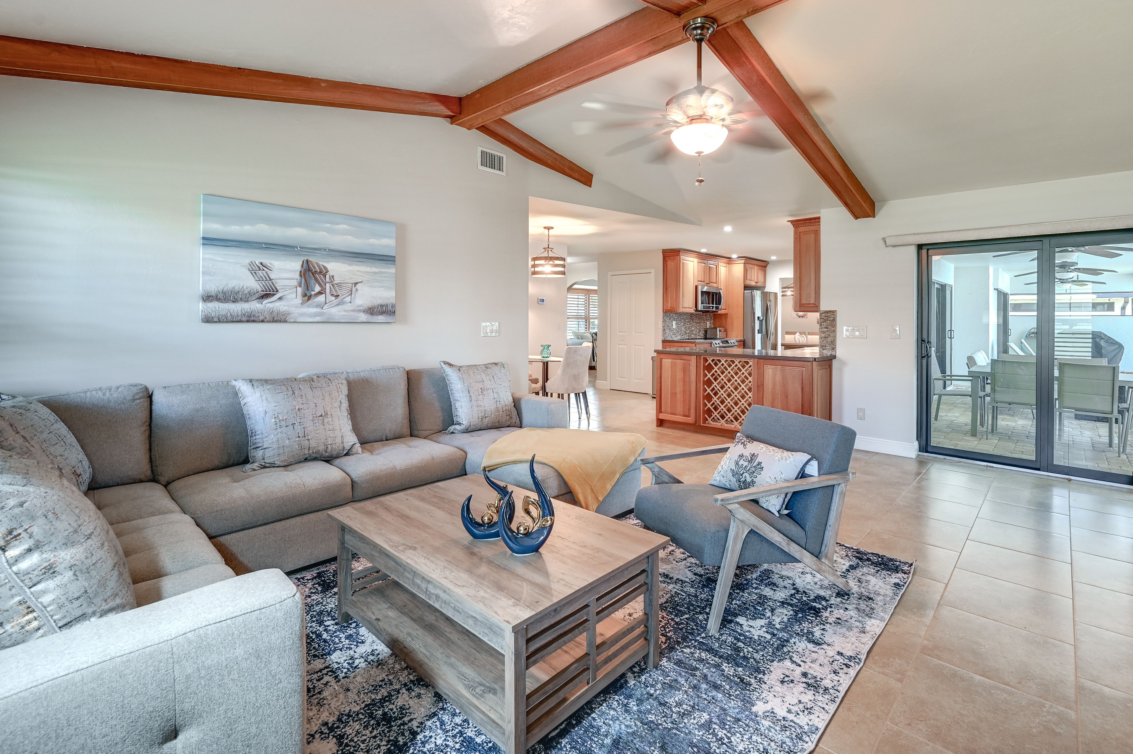 Living Room | Smart TV