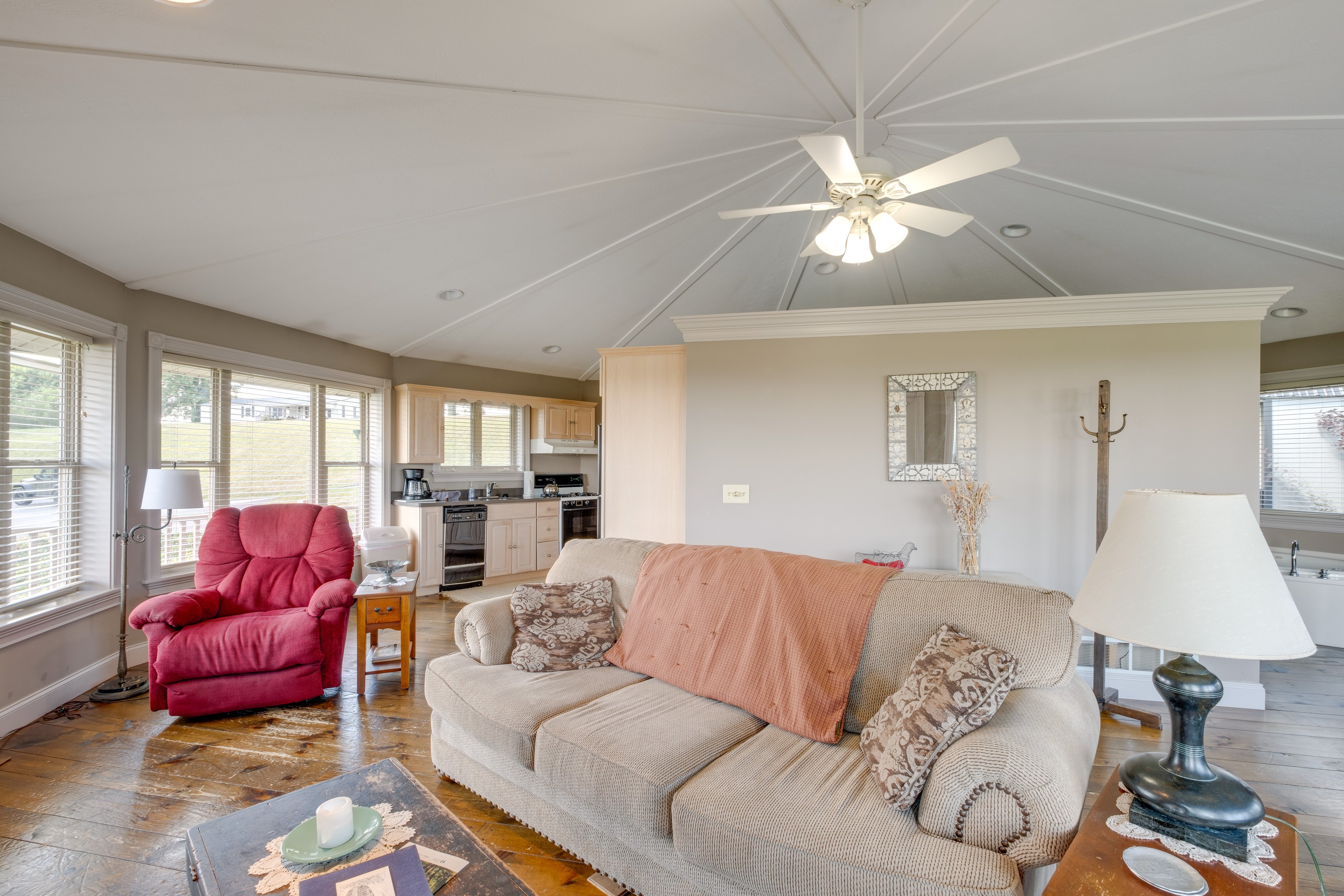 Living Area | Free WiFi | Single-Story Unit